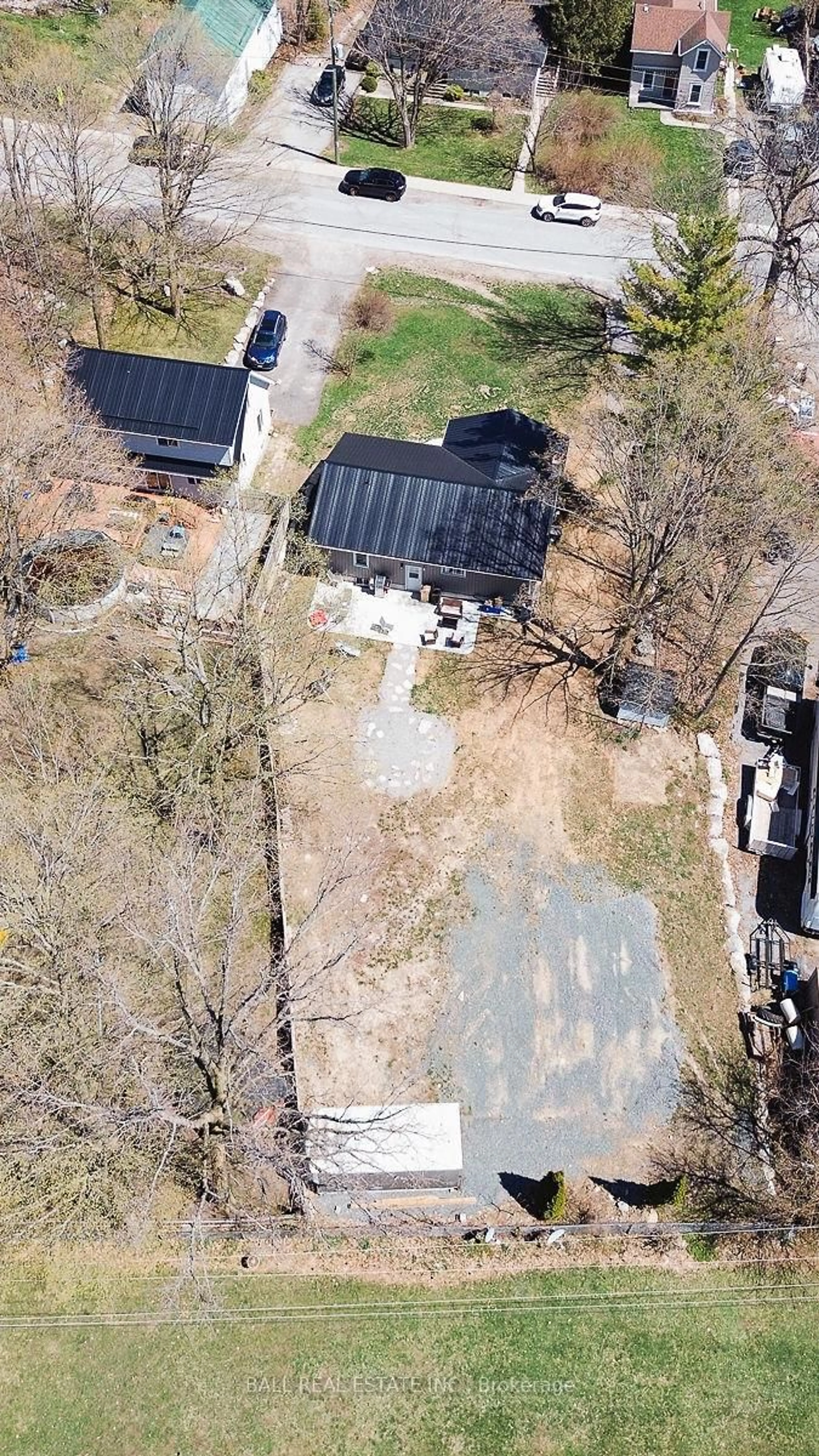 A pic from outside/outdoor area/front of a property/back of a property/a pic from drone, street for 9 Victoria St, Limoges Ontario K0K 2M0