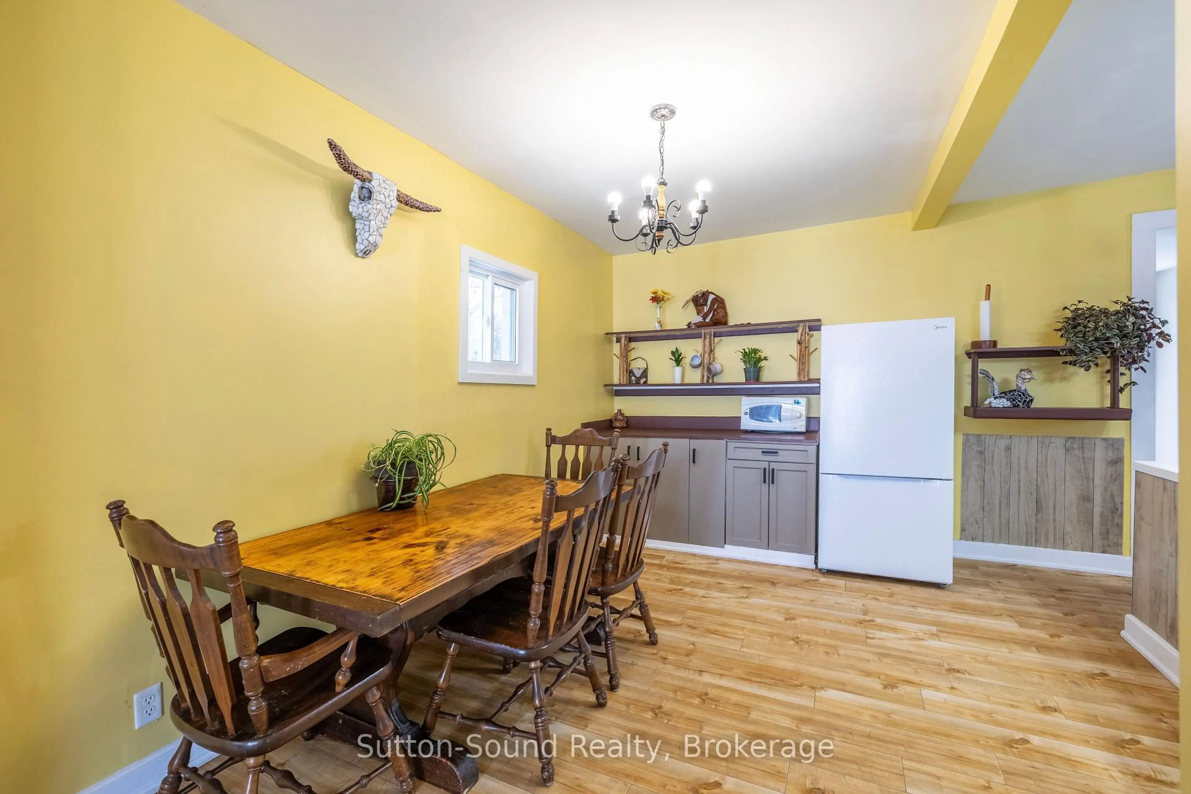 Dining room, unknown for 243 Queen St, South Bruce Peninsula Ontario N0H 1P0
