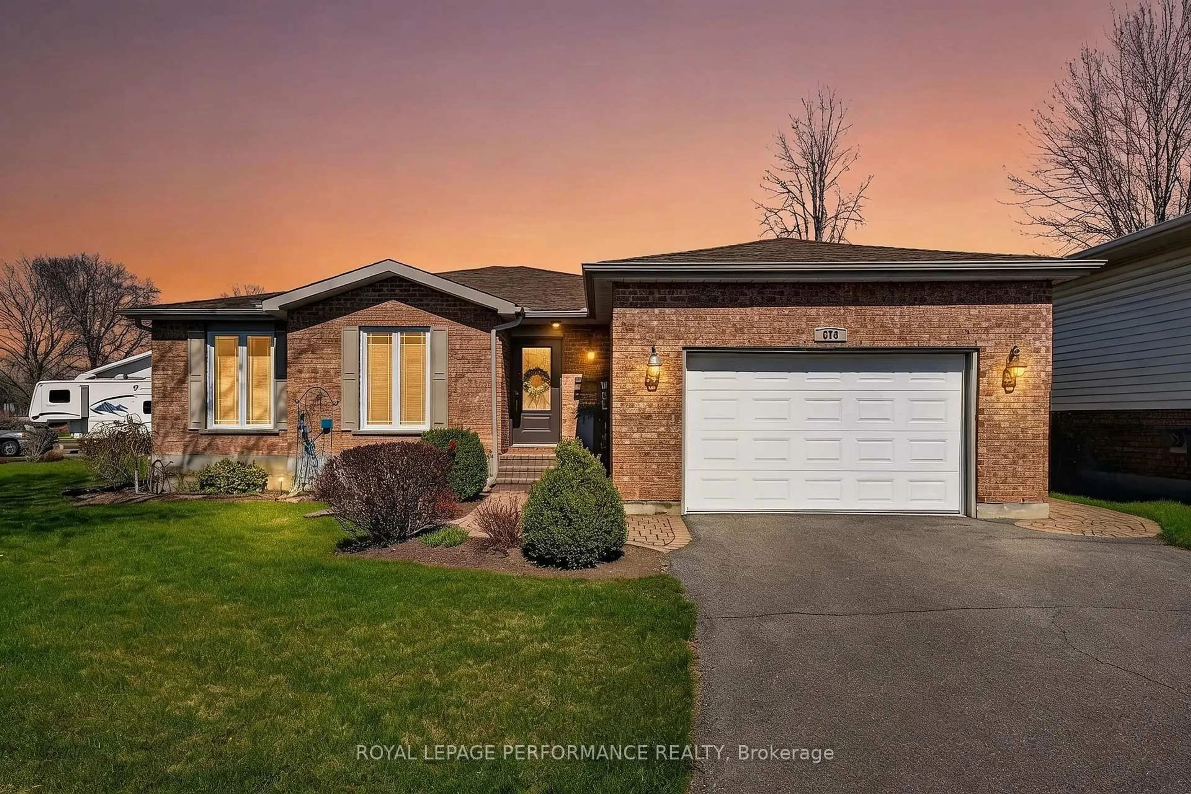 Home with brick exterior material, street for 674 Hamilton Cres, Cornwall Ontario K6H 7B5