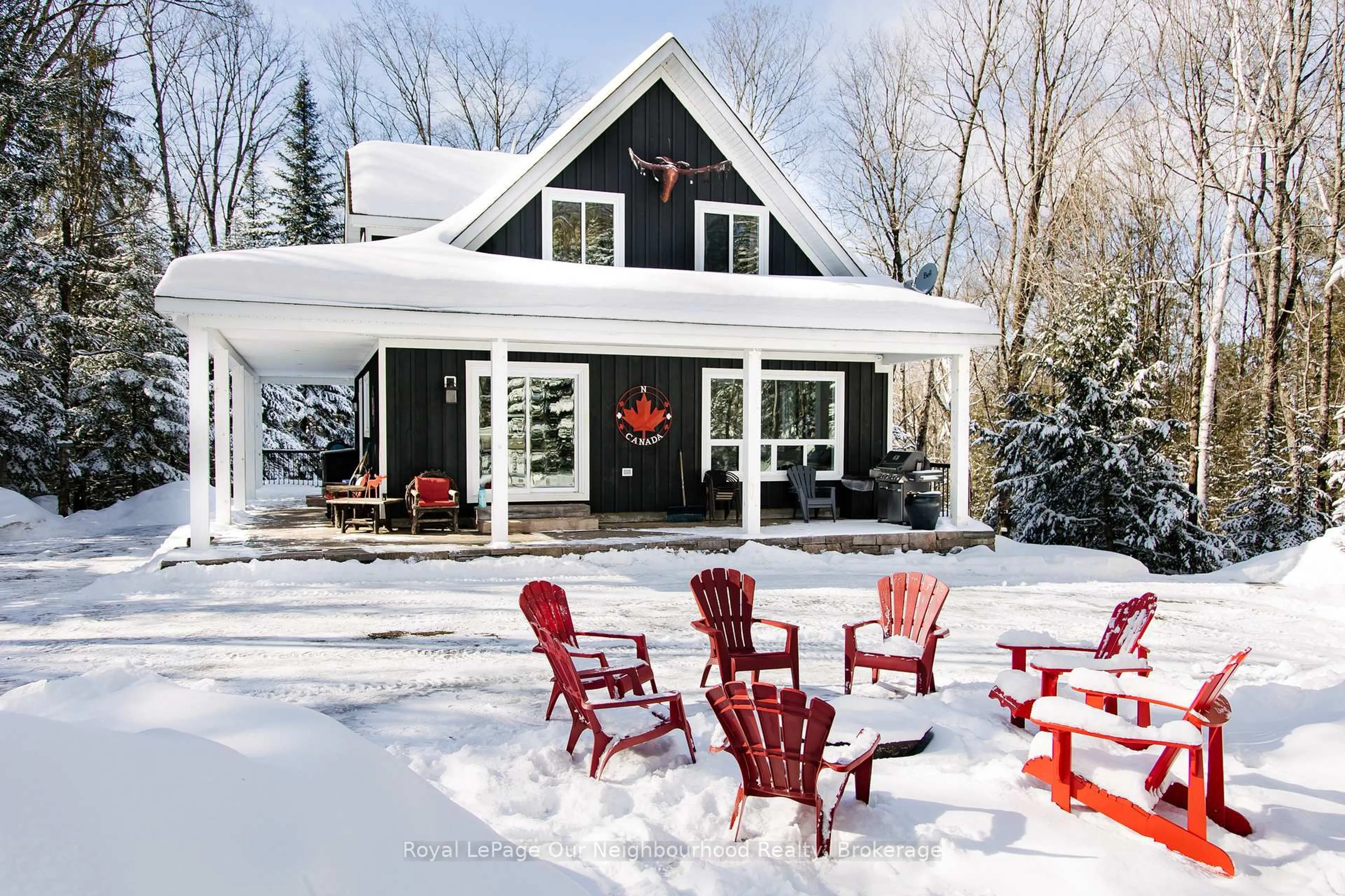 Patio, unknown for 1042 Ski Ridge Tr, Dysart et al Ontario K0M 1M0