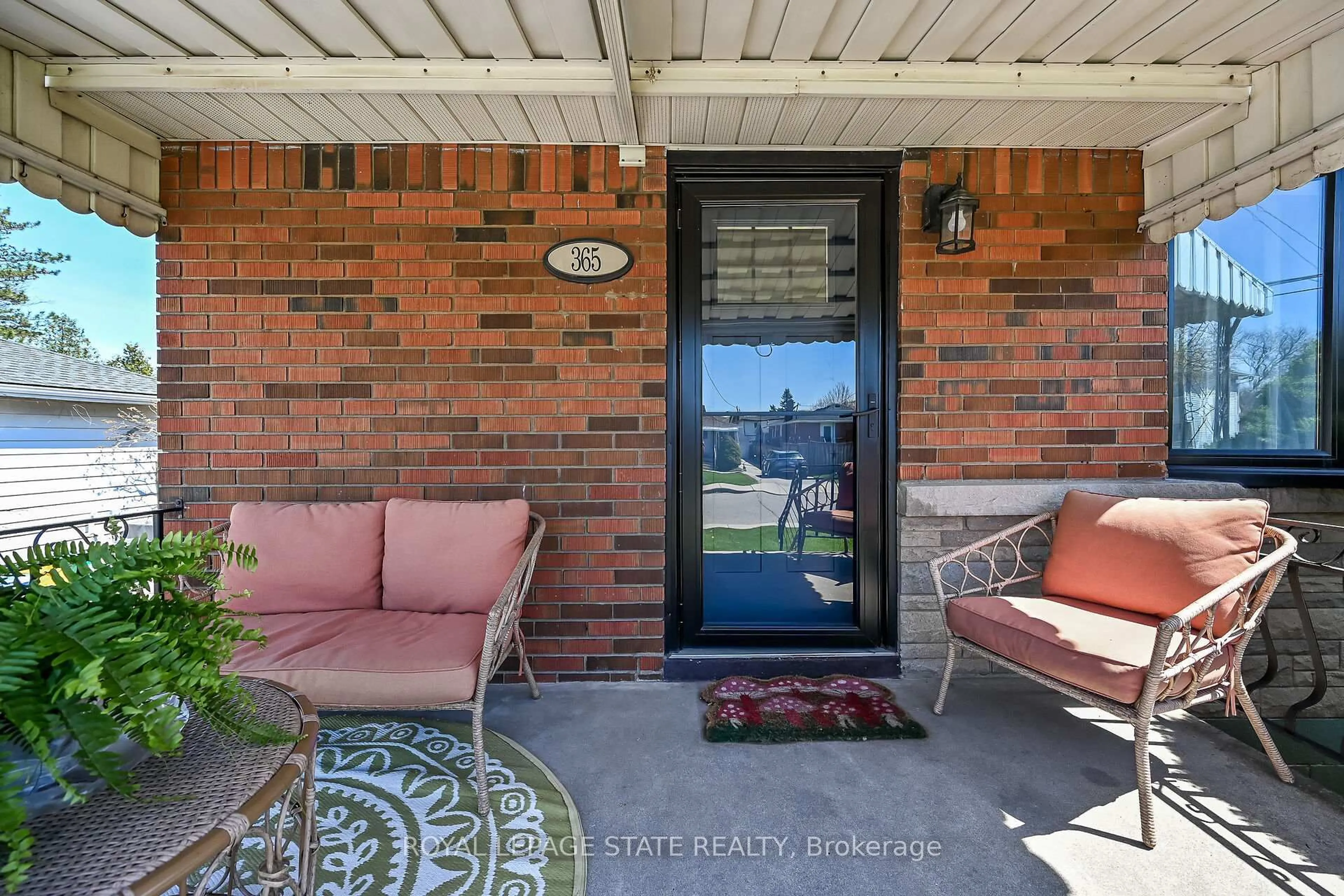 Patio, water/lake/river/ocean view for 365 East 18th St, Hamilton Ontario L9A 4P7