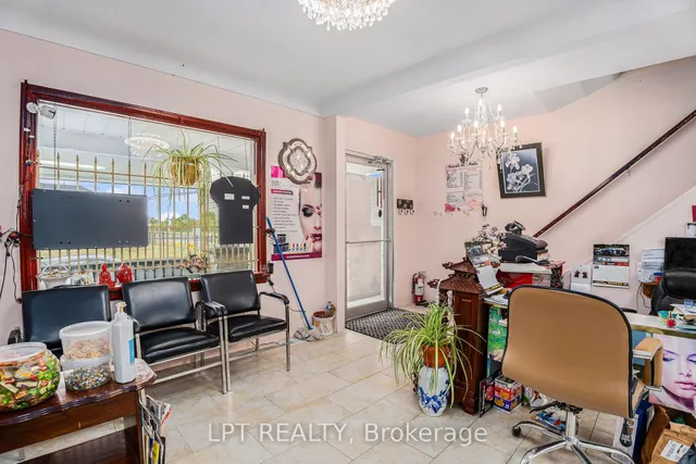 257 Parkdale Ave, Ottawa 3