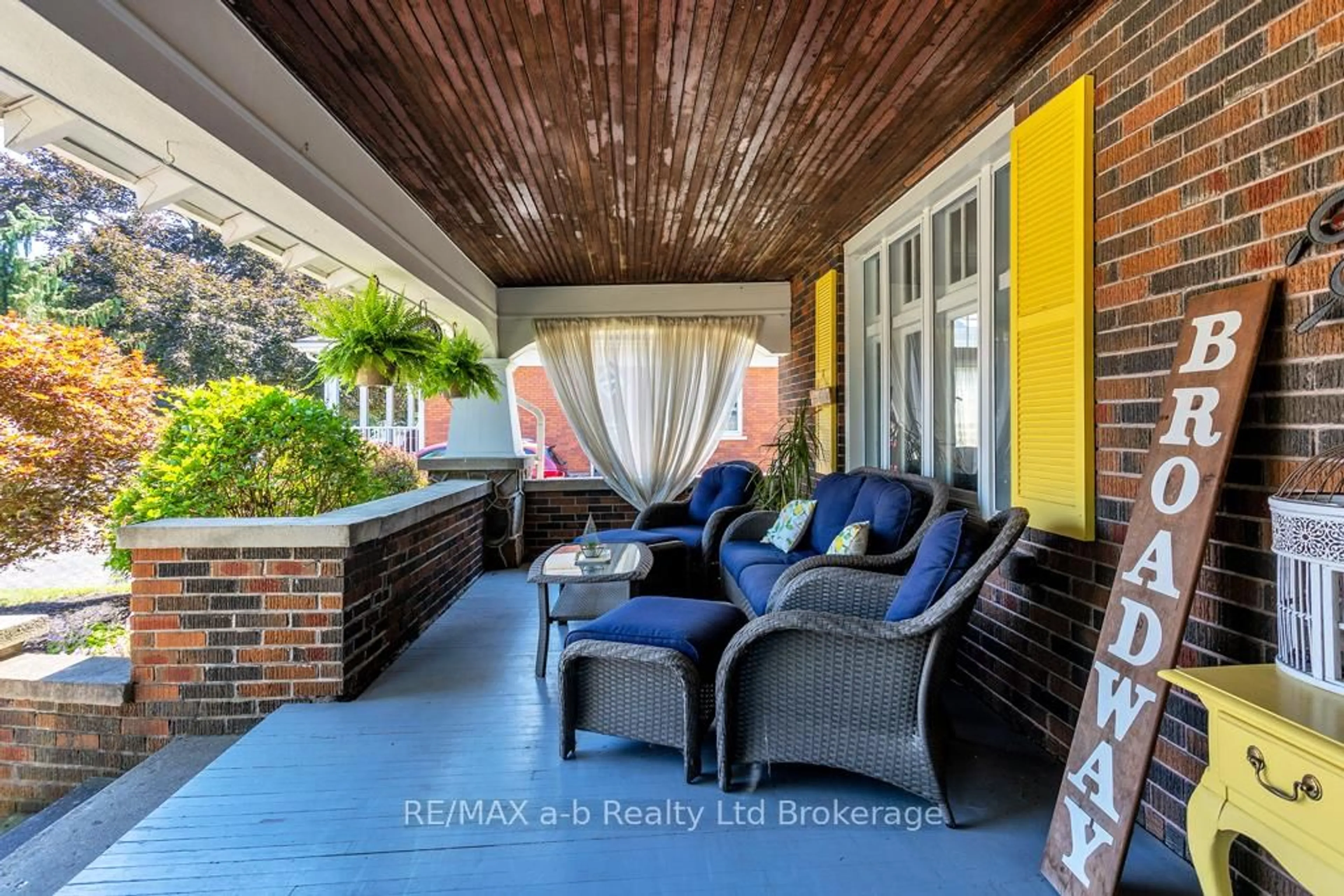 Patio, water/lake/river/ocean view for 347 Broadway St, Tillsonburg Ontario N4G 3S4