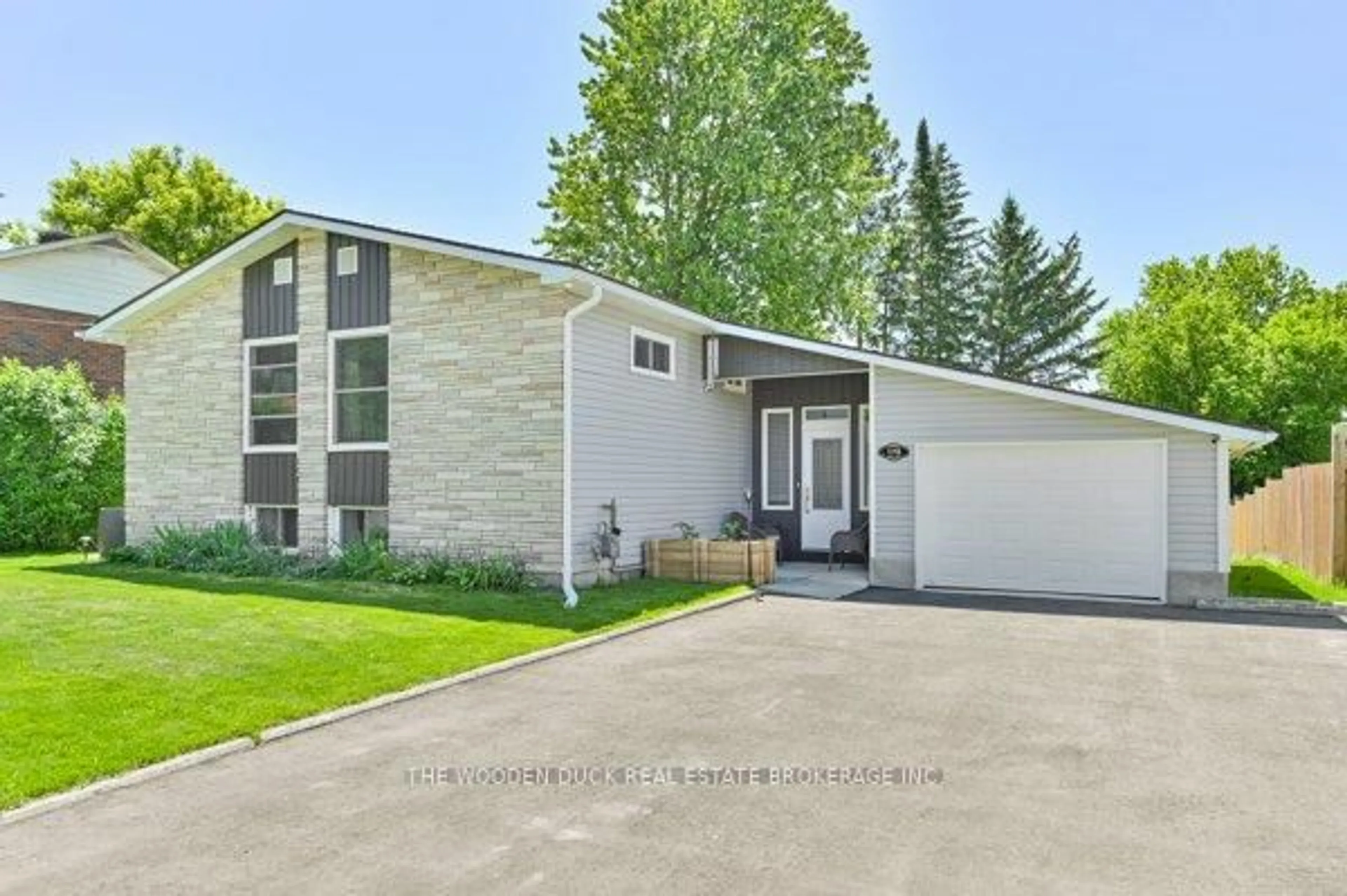 Home with brick exterior material, street for 170 Durham St, Madoc Ontario K0K 2K0