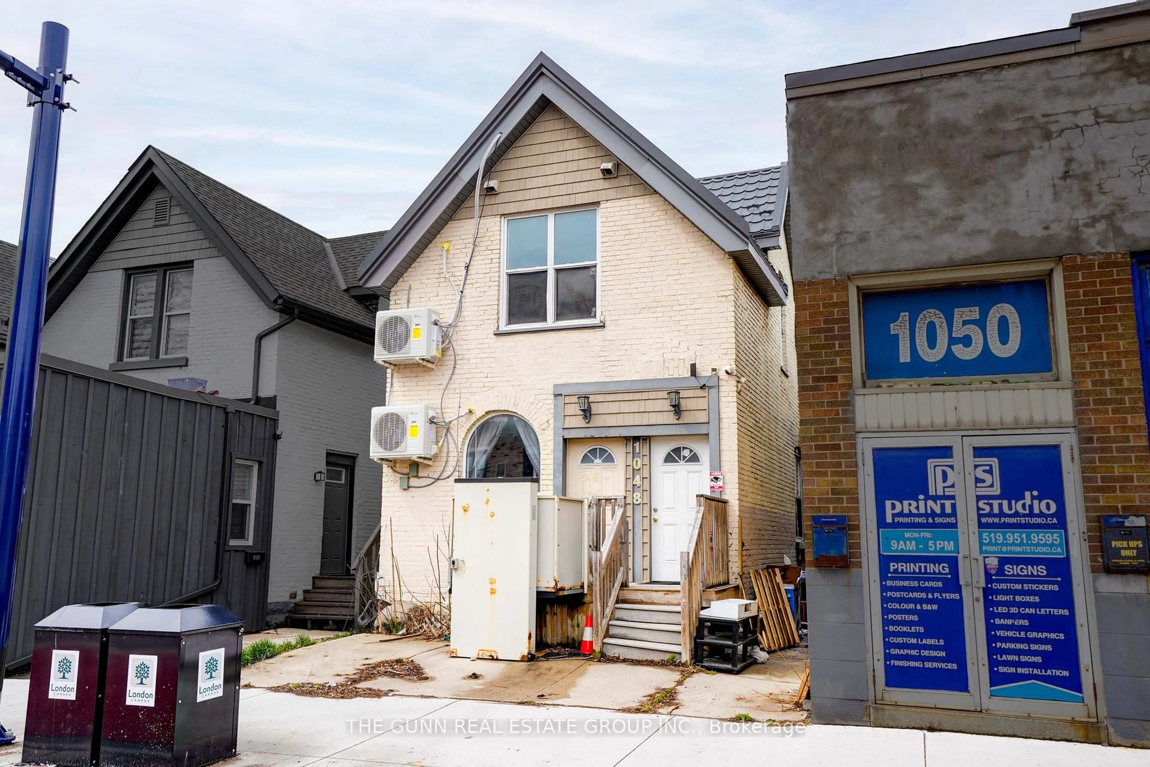 Unknown for 1048 Dundas St, London East Ontario N5W 3A5