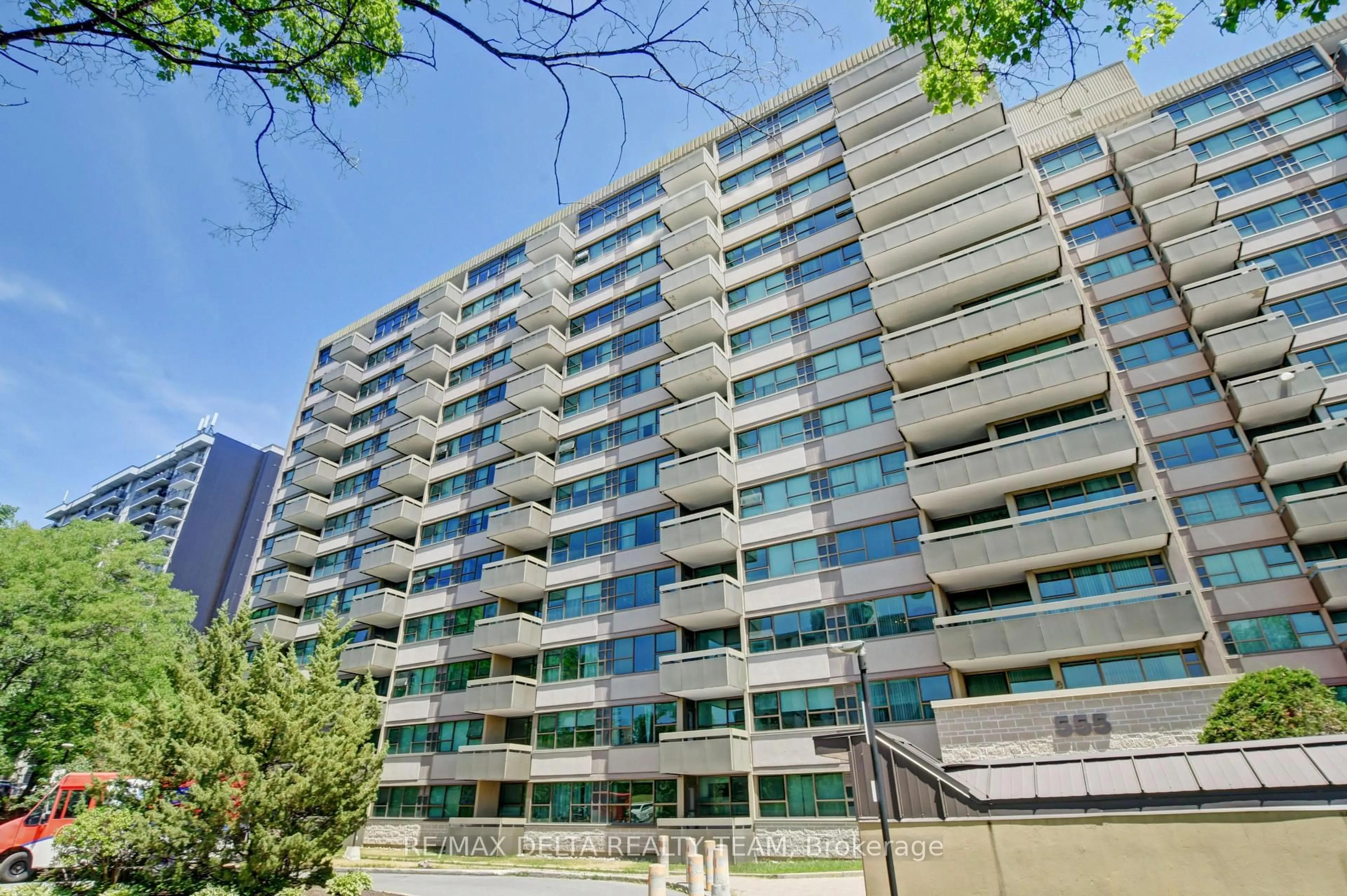 Unknown for 555 Brittany Dr #1001, Ottawa Ontario K1K 4C5