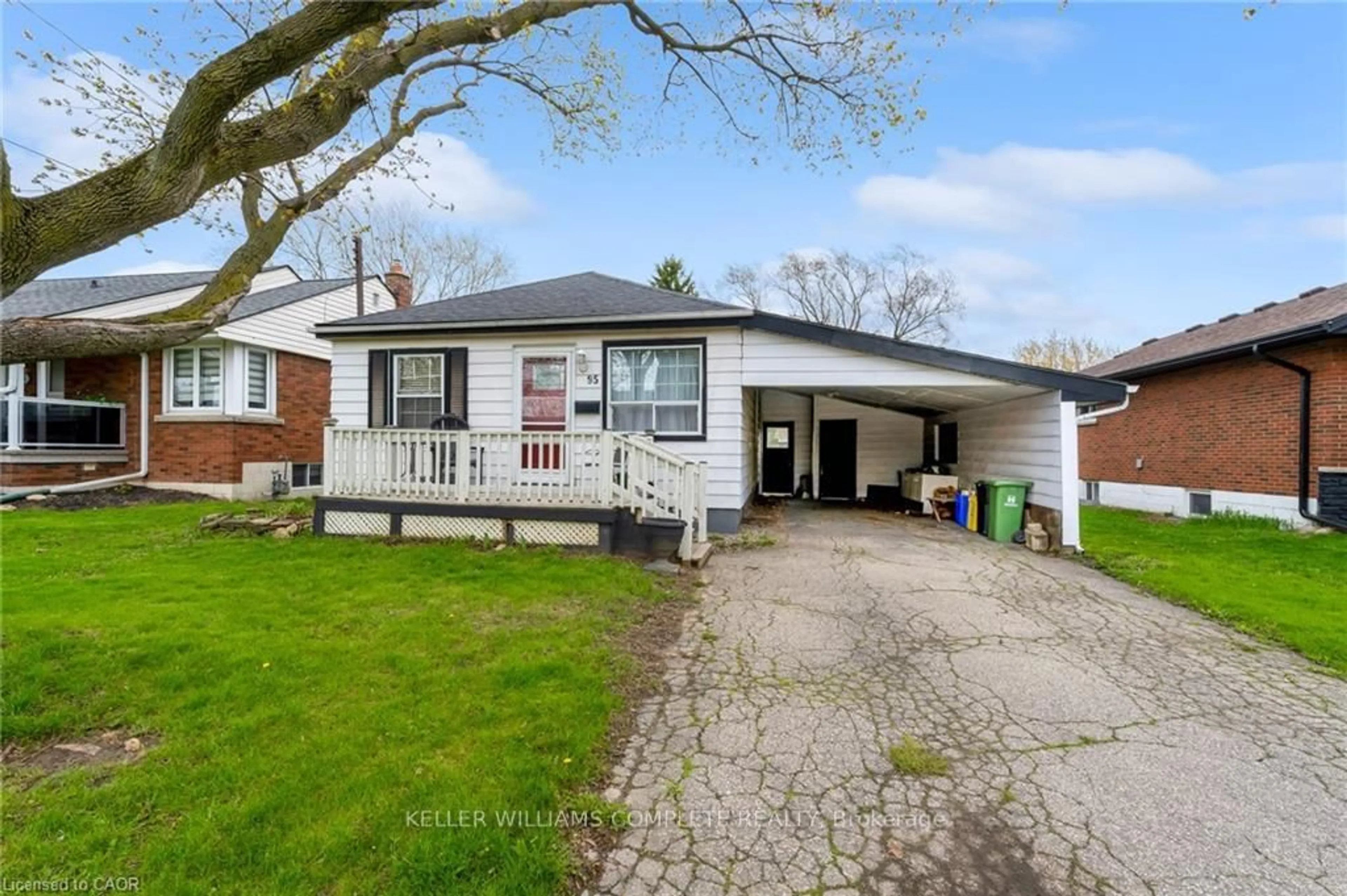 Unknown for 95 Dana Dr, Hamilton Ontario L9A 3H9