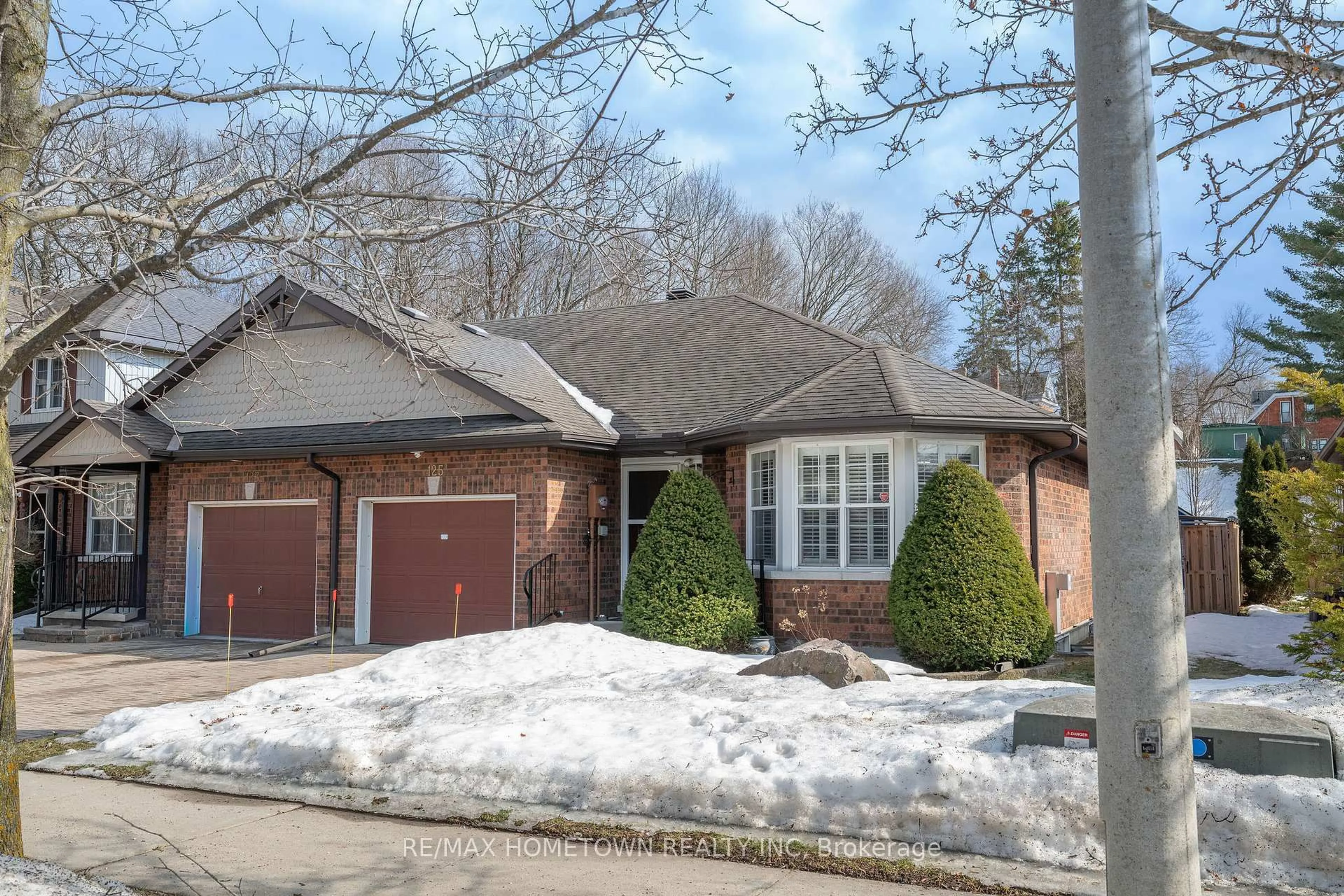 Home with brick exterior material, street for 125 Butlers Cres, Brockville Ontario K6V 7K8