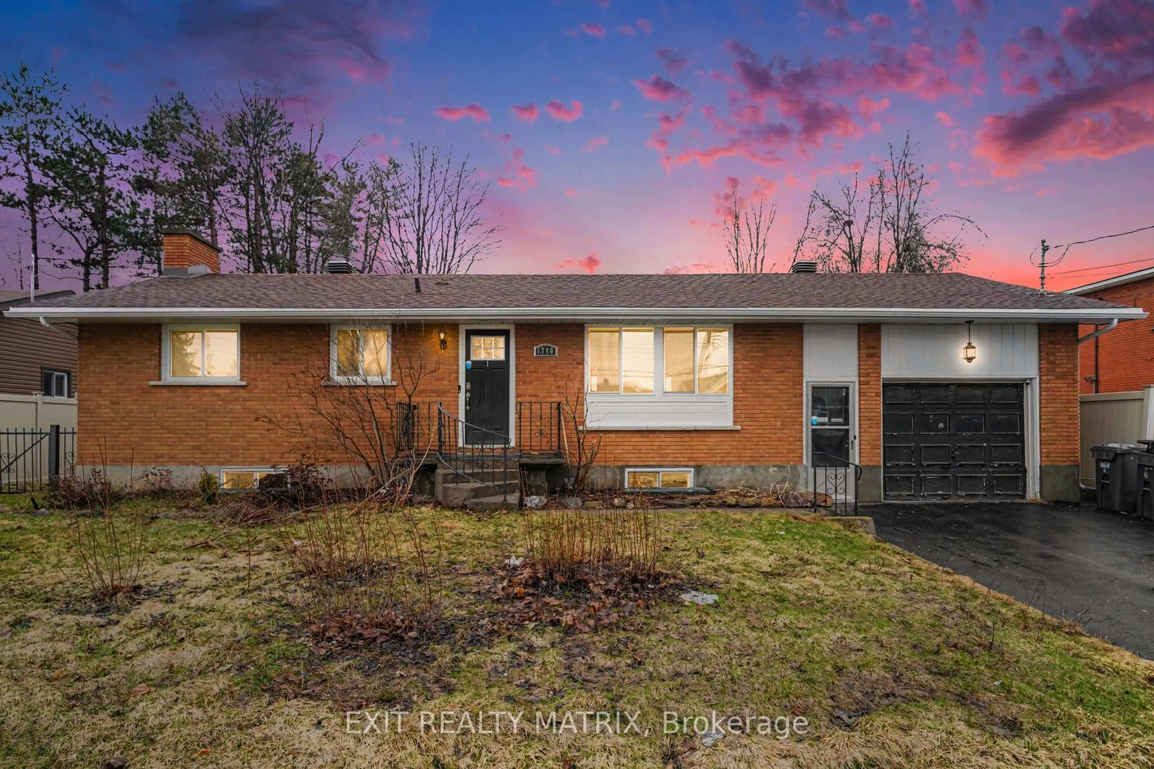 Home with brick exterior material, street for 1740 Saint-Laurent St, Clarence-Rockland Ontario K4K 1C2