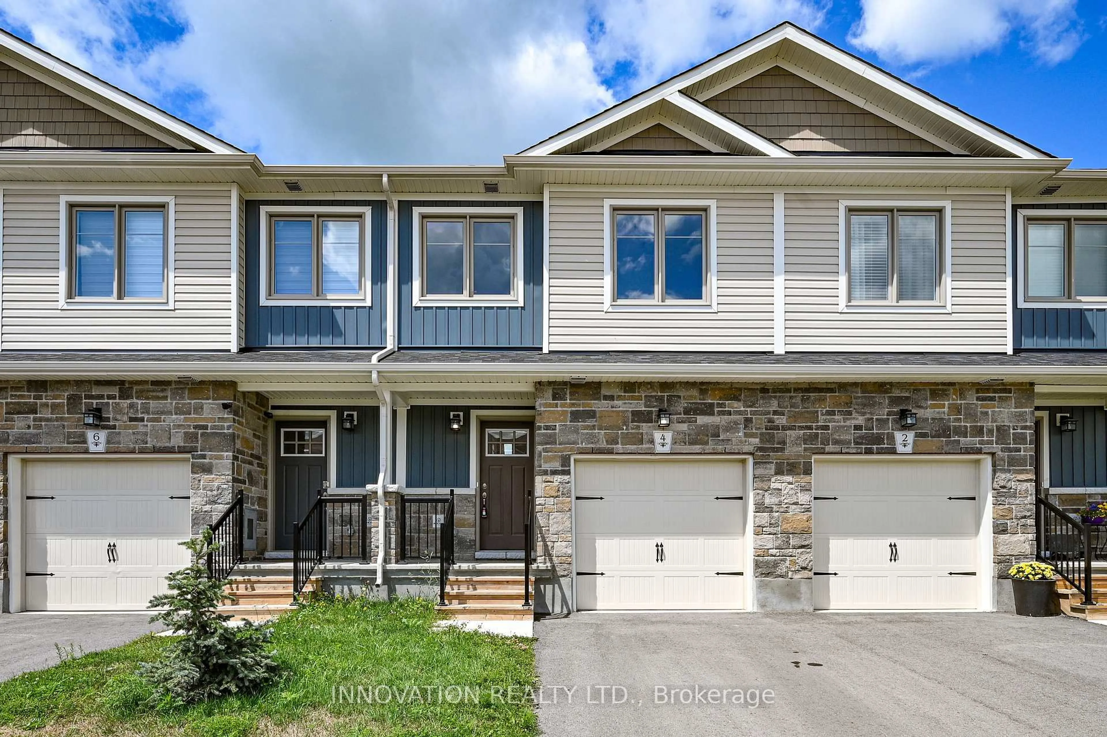 Home with vinyl exterior material, street for 4 Staples Blvd, Smiths Falls Ontario K7A 0A2