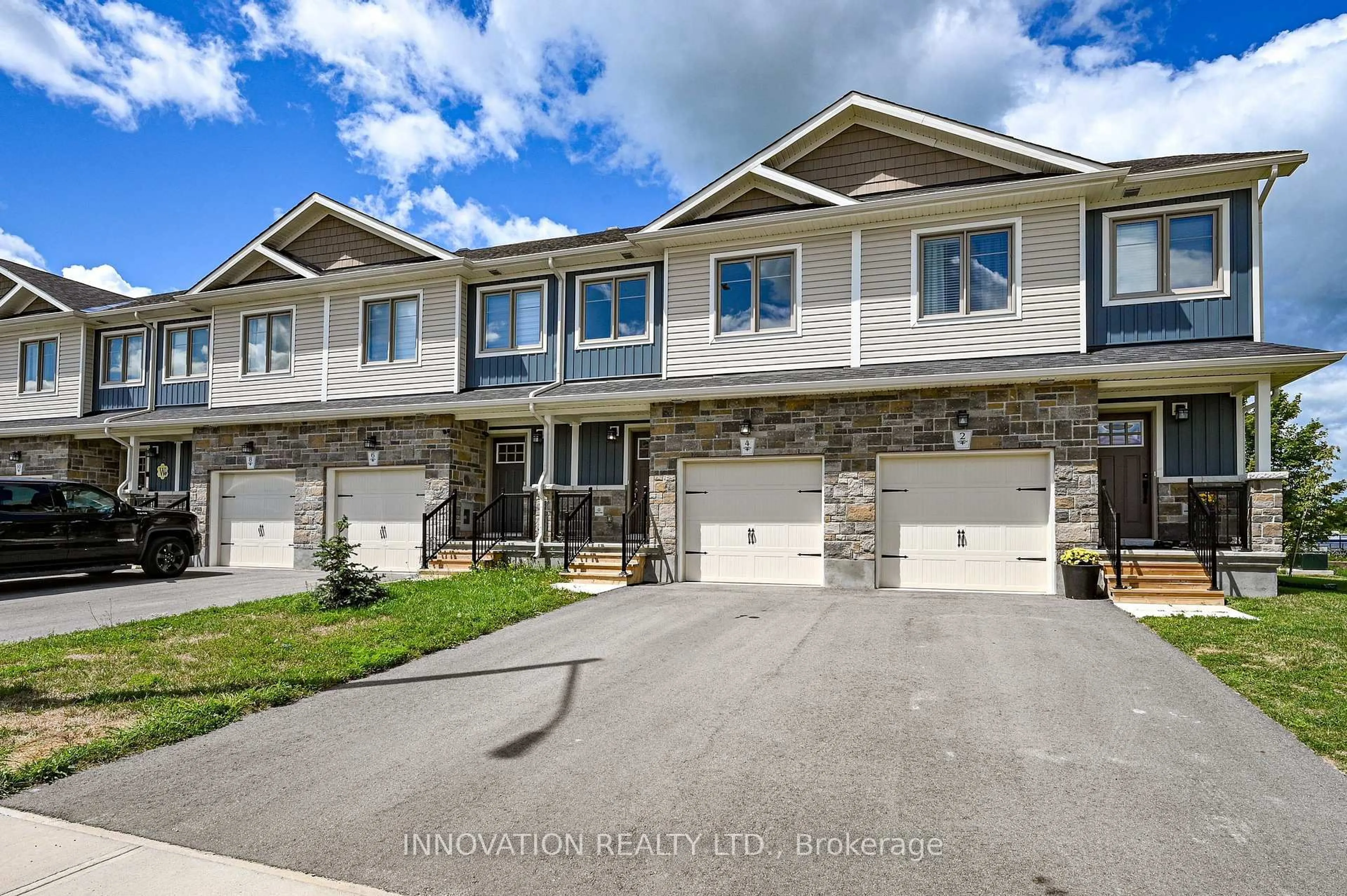 Unknown for 4 Staples Blvd, Smiths Falls Ontario K7A 0A2