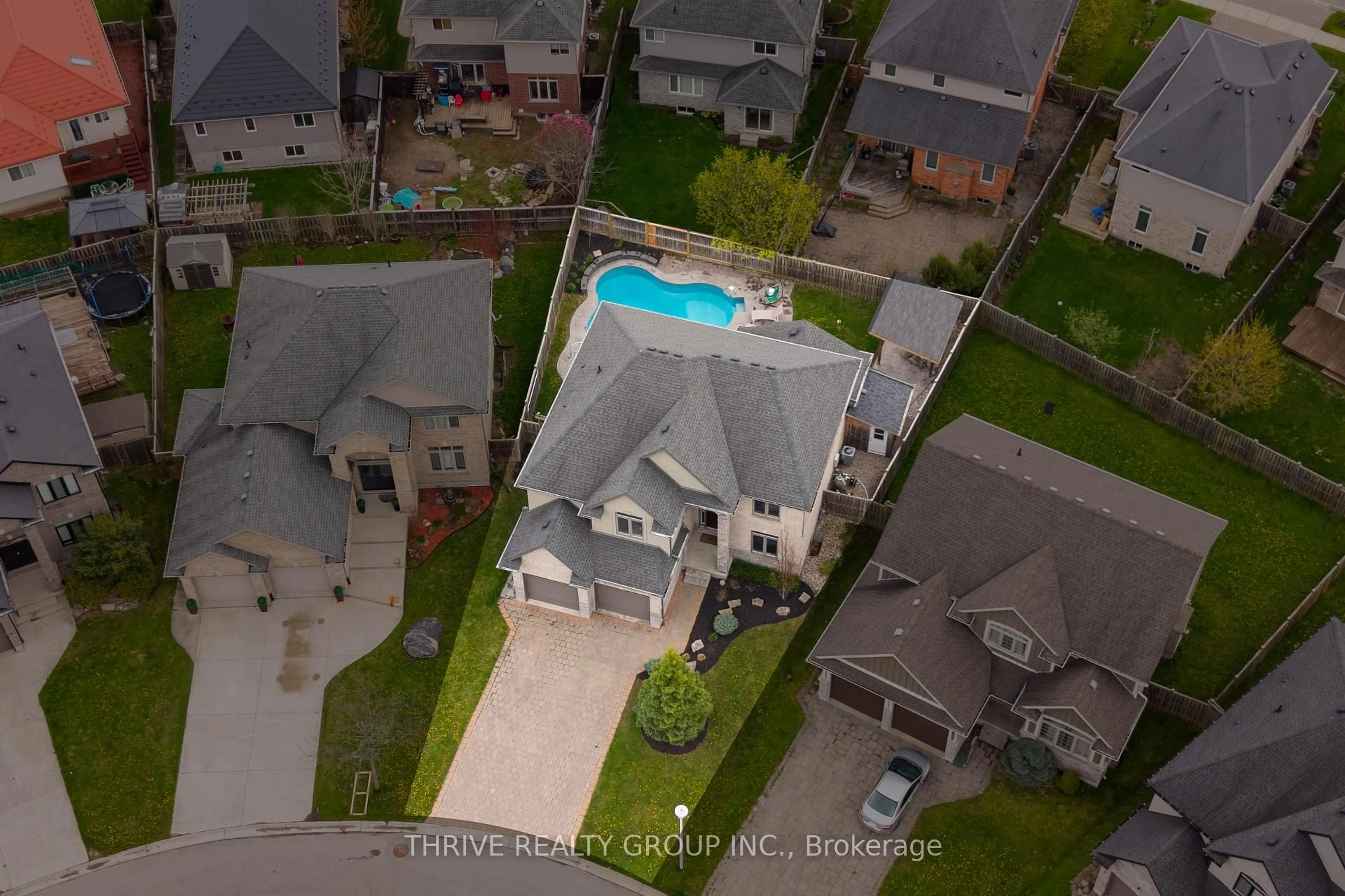 A pic from outside/outdoor area/front of a property/back of a property/a pic from drone, street for 1500 Healy Lane, London North Ontario N6G 5P5