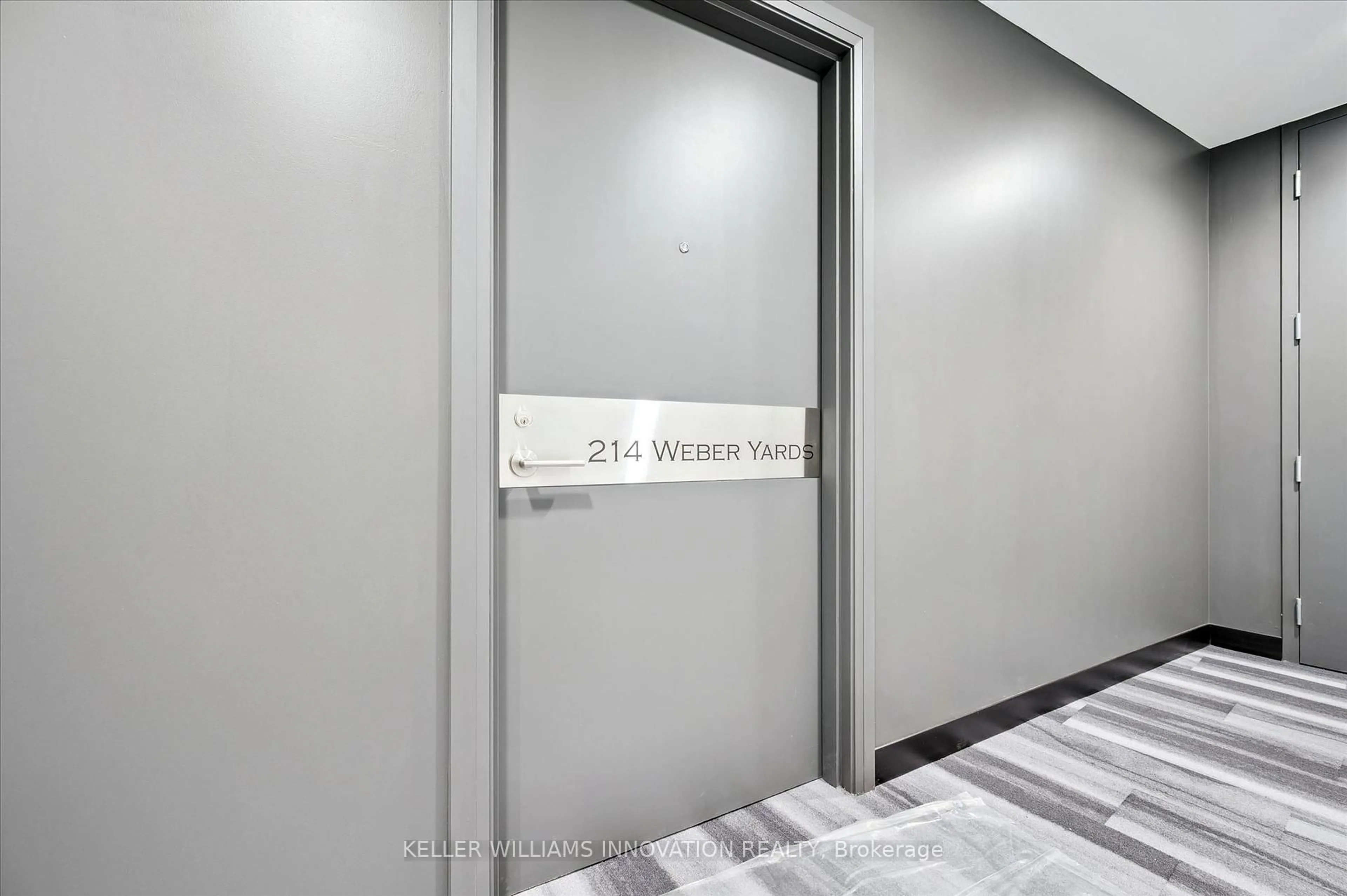 Indoor foyer for 1333 Weber St #214, Kitchener Ontario N2A 1C2