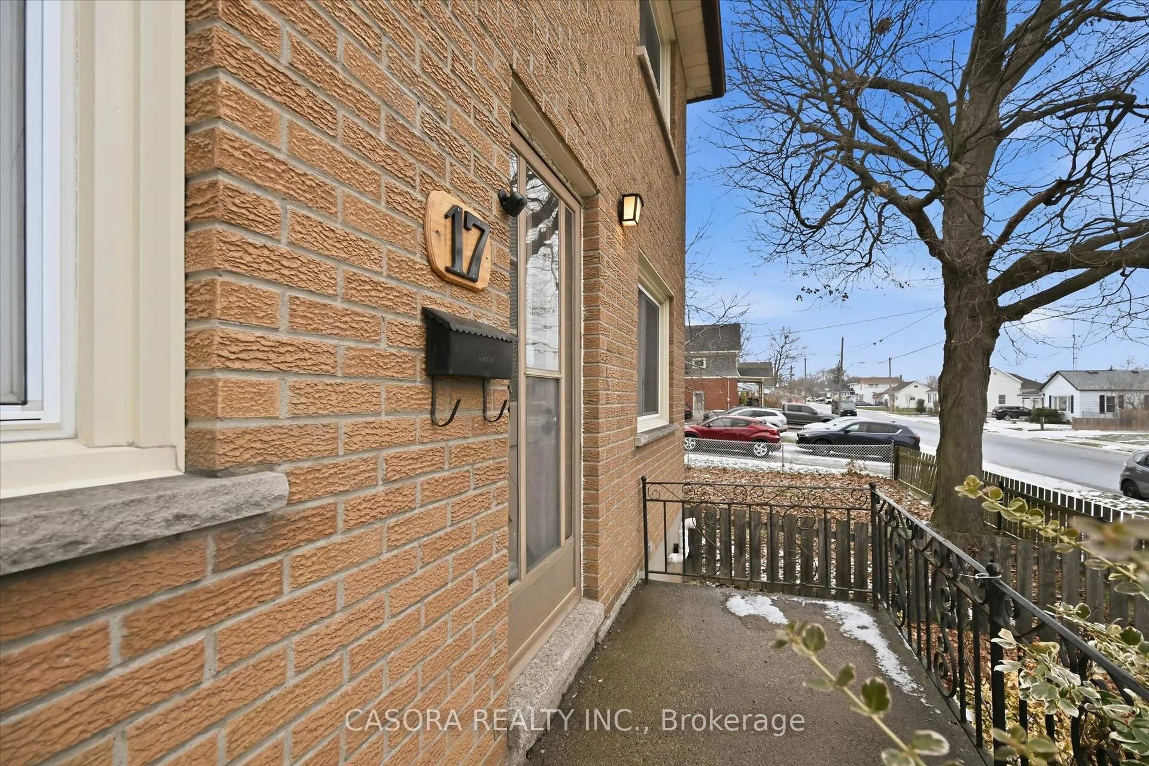 Unknown for 17 Queen St, Thorold Ontario L2V 2P7