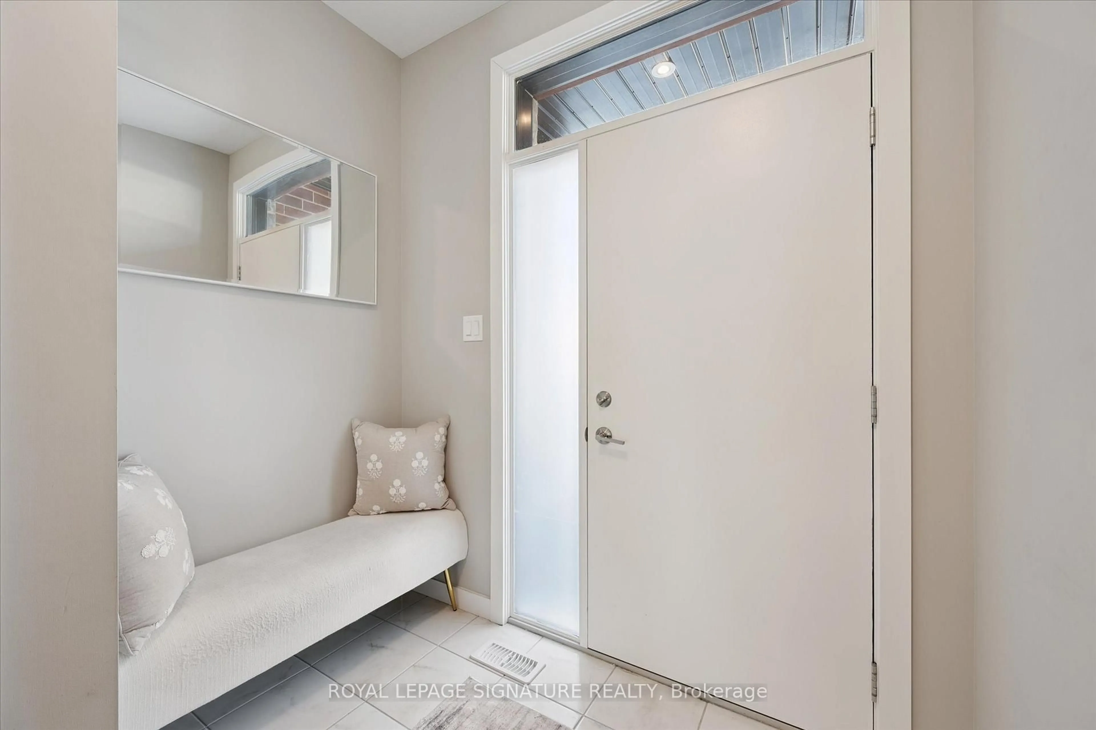 Indoor entryway for 77 Beechwood Ave, Guelph Ontario N1H 0B6
