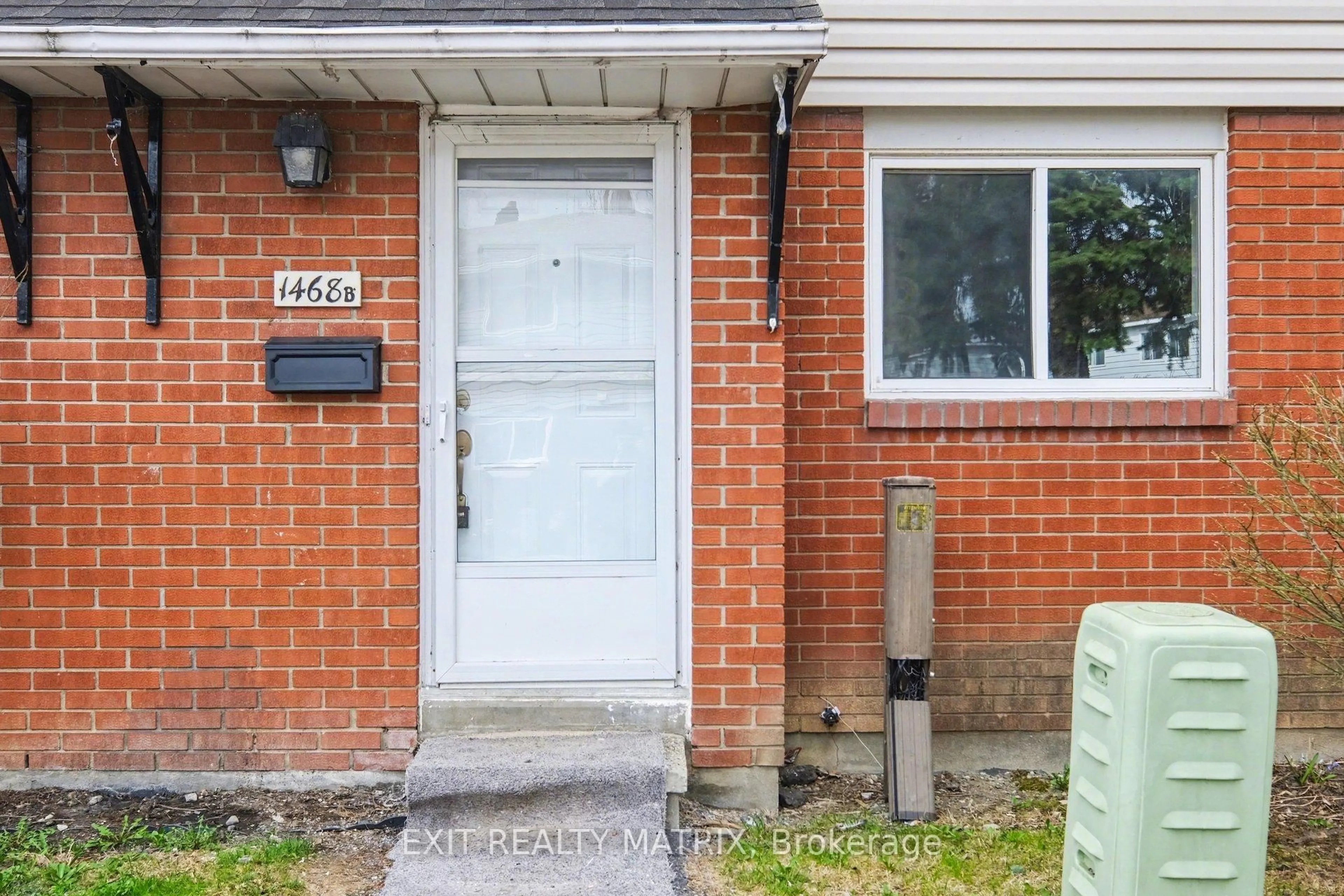Home with brick exterior material, street for 1468 Heatherington Rd #B, Ottawa Ontario K1V 6S1