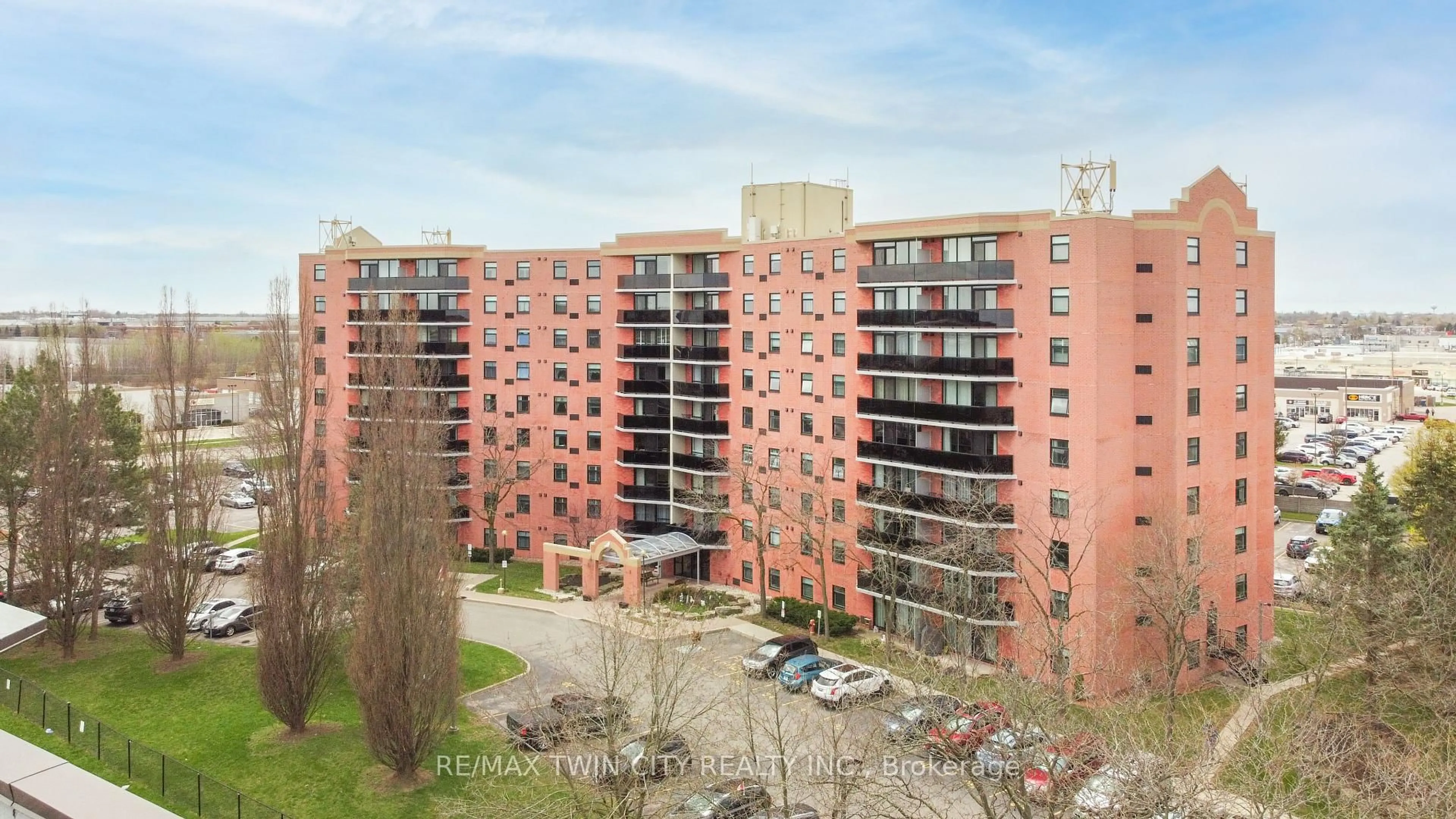 A pic from outside/outdoor area/front of a property/back of a property/a pic from drone, city buildings view from balcony for 9 Bonheur Crt #207, Brantford Ontario N3P 1Z5