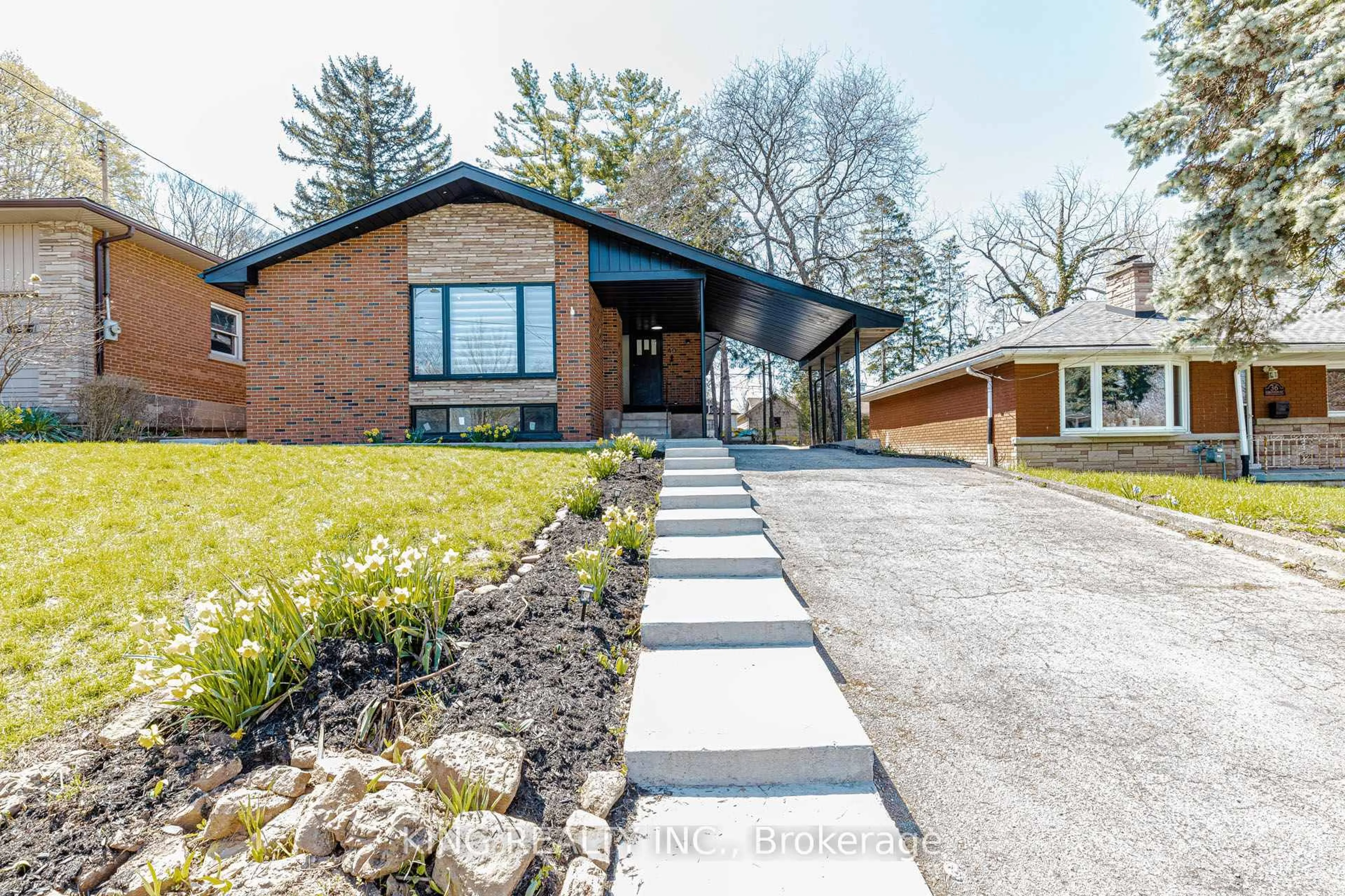 Home with brick exterior material, street for 40 Granton St, Hamilton Ontario L8S 3C2