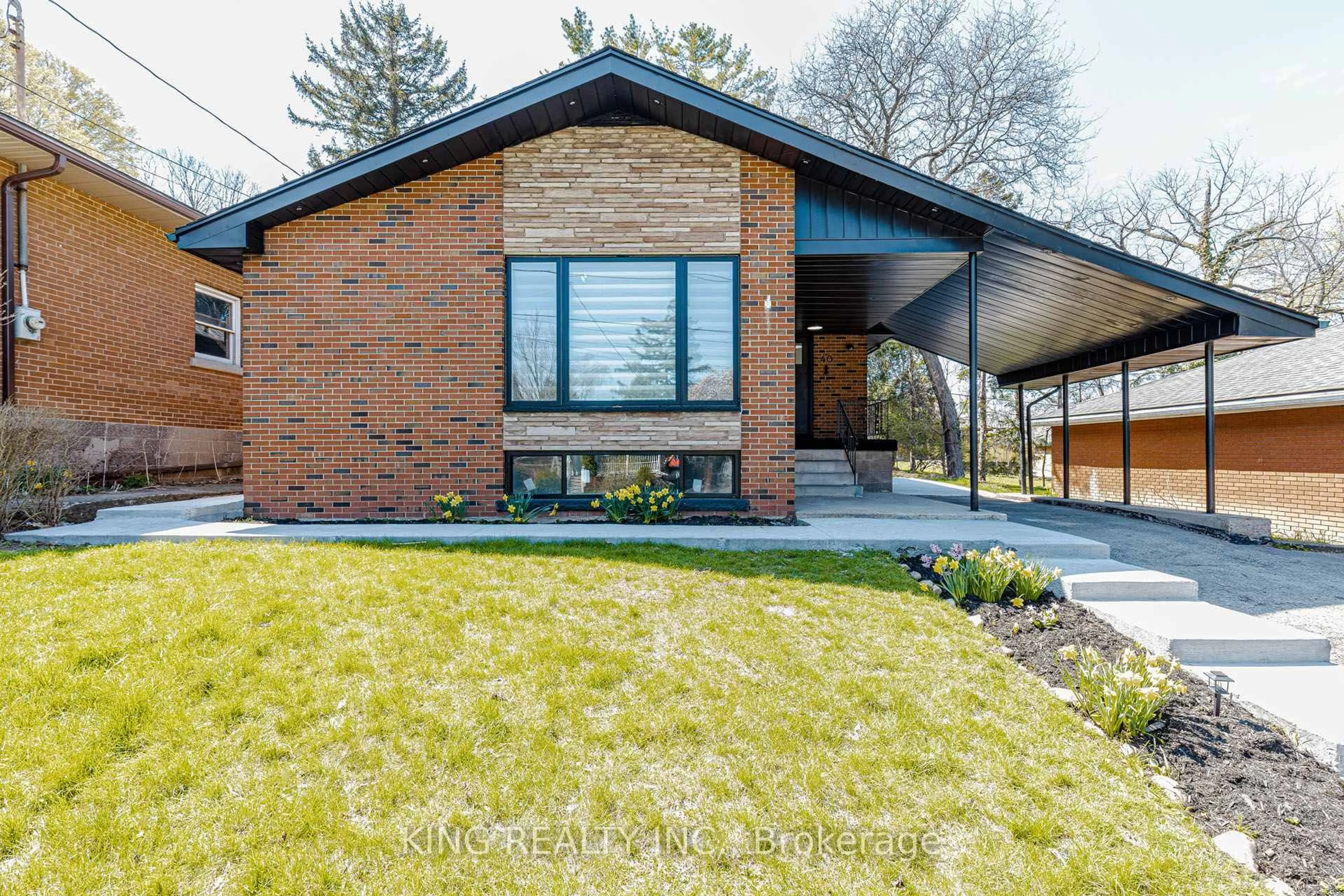 Home with brick exterior material, street for 40 Granton St, Hamilton Ontario L8S 3C2