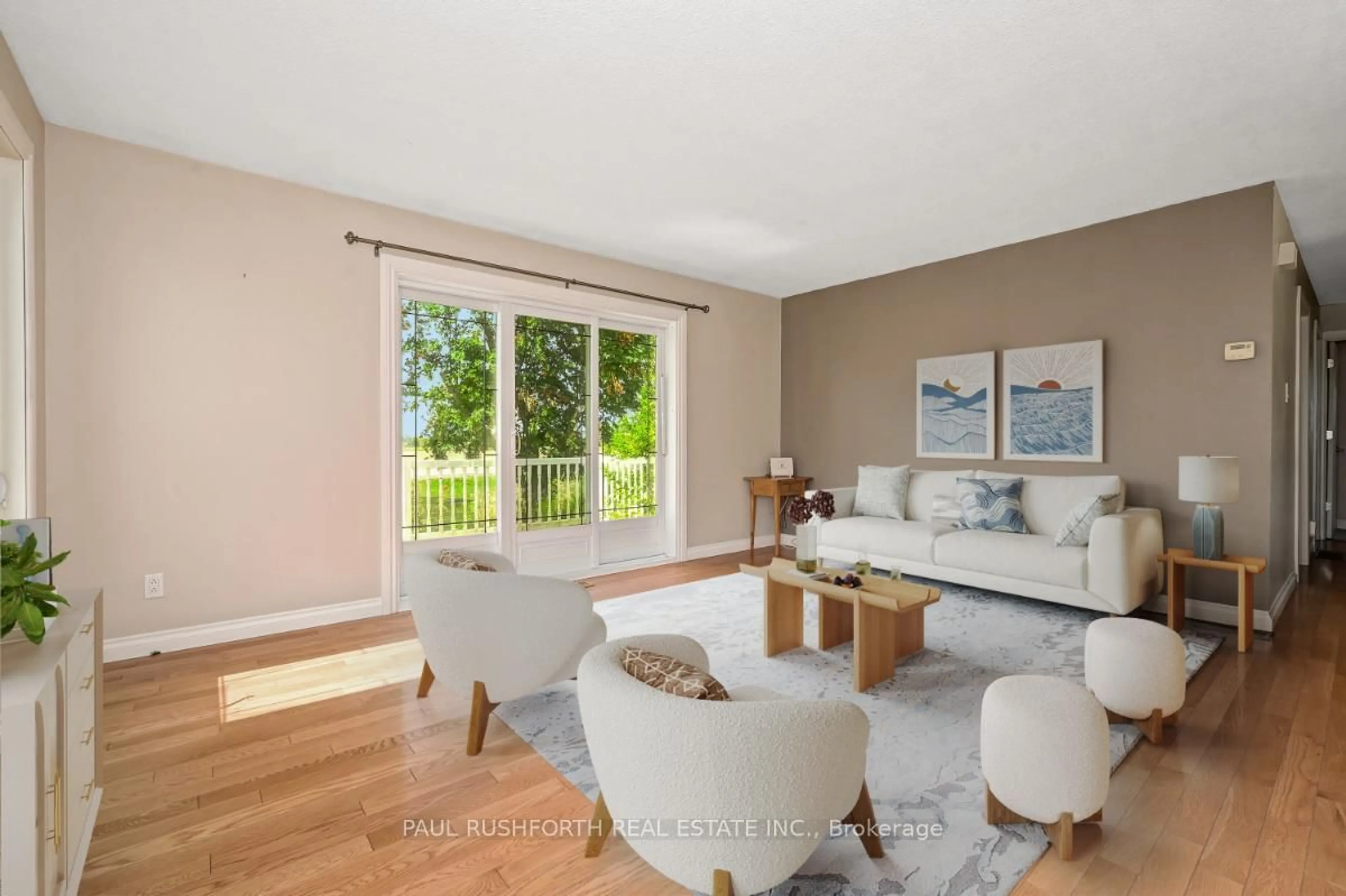 Living room with furniture, unknown for 14005 Concession 1-2 Rd, North Stormont Ontario K0C 1H0