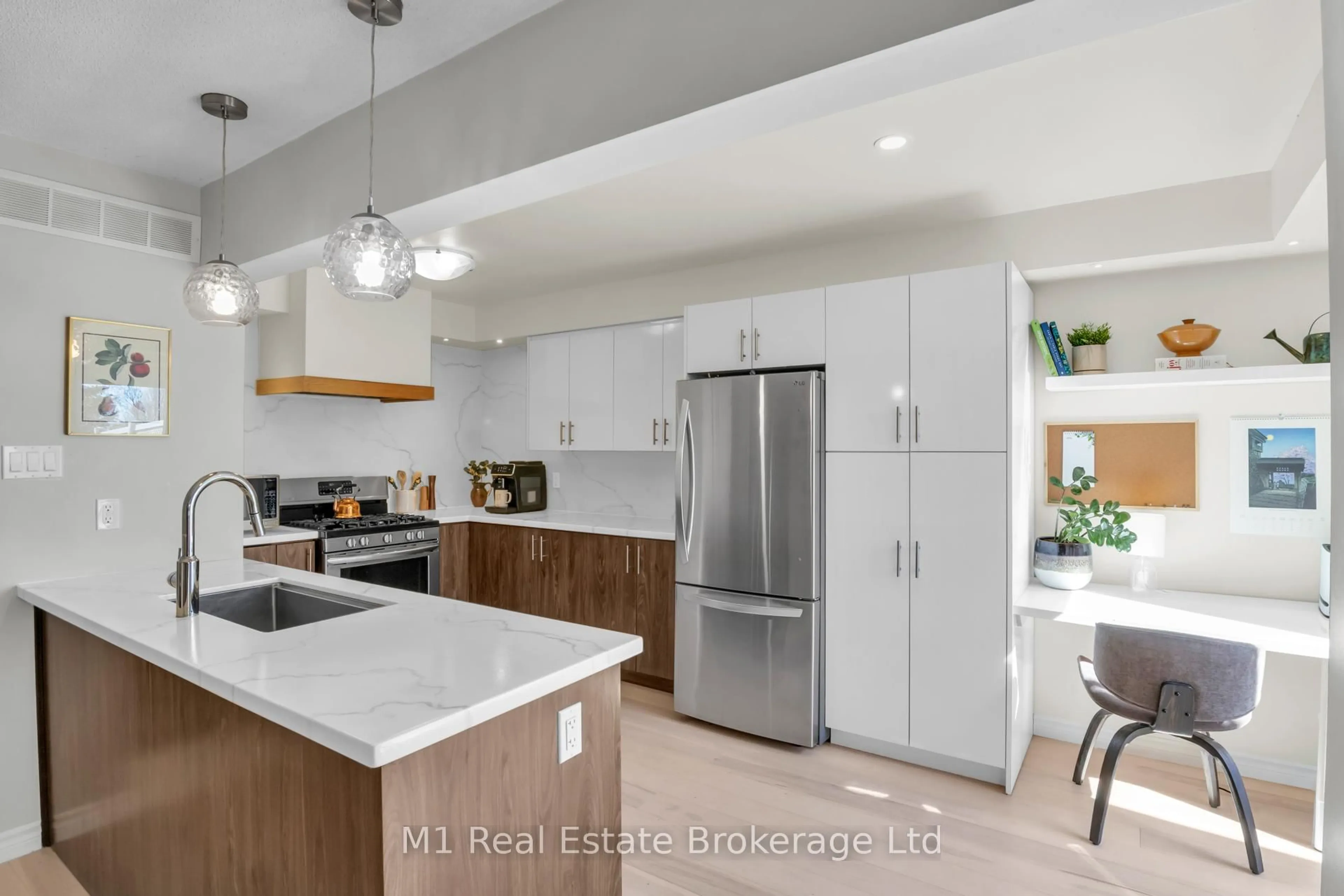 Open concept kitchen, unknown for 39 Ptarmigan Dr #5, Guelph Ontario N1C 1E8