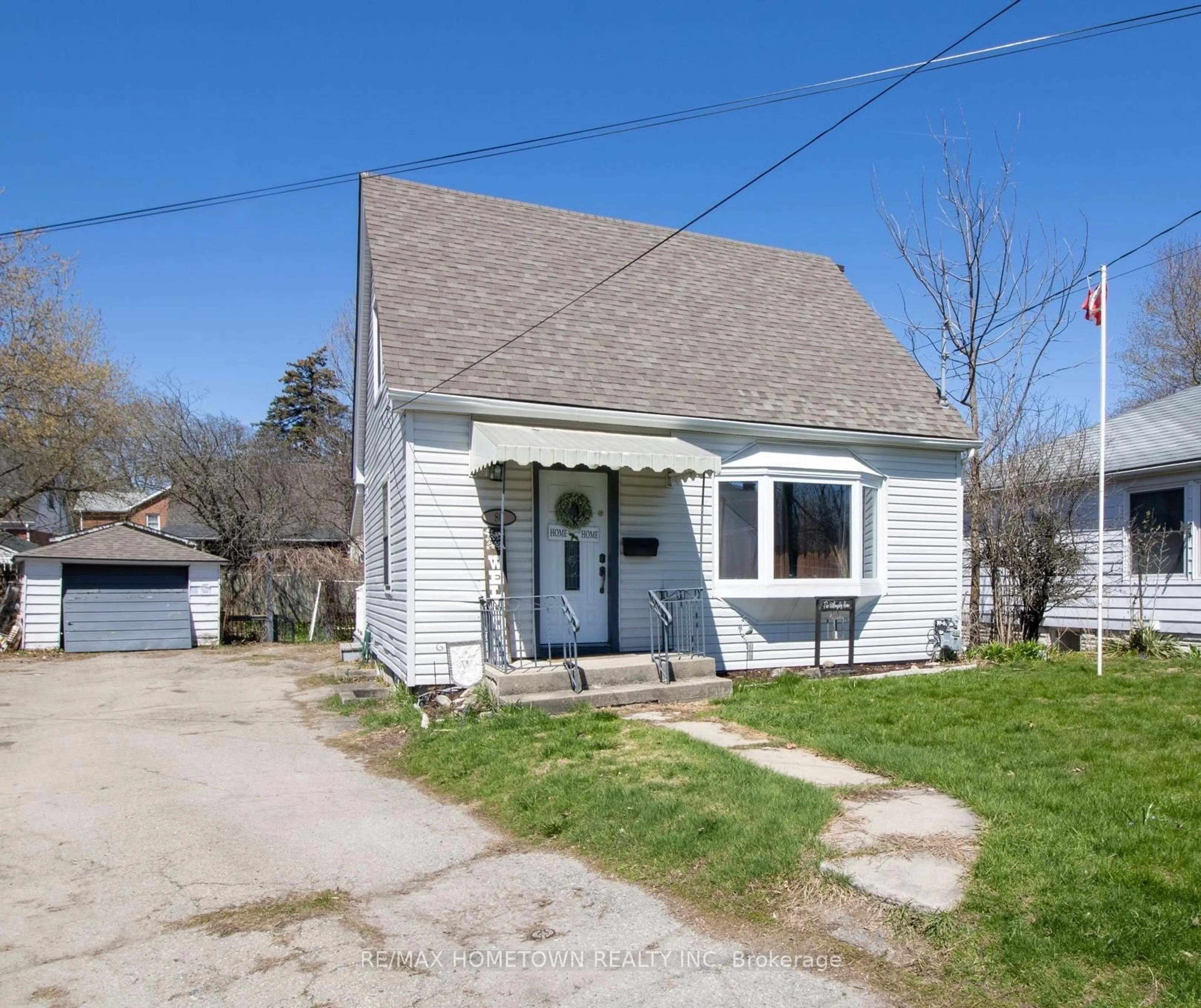 Unknown for 80 Chaffey St, Brockville Ontario K6V 4L7