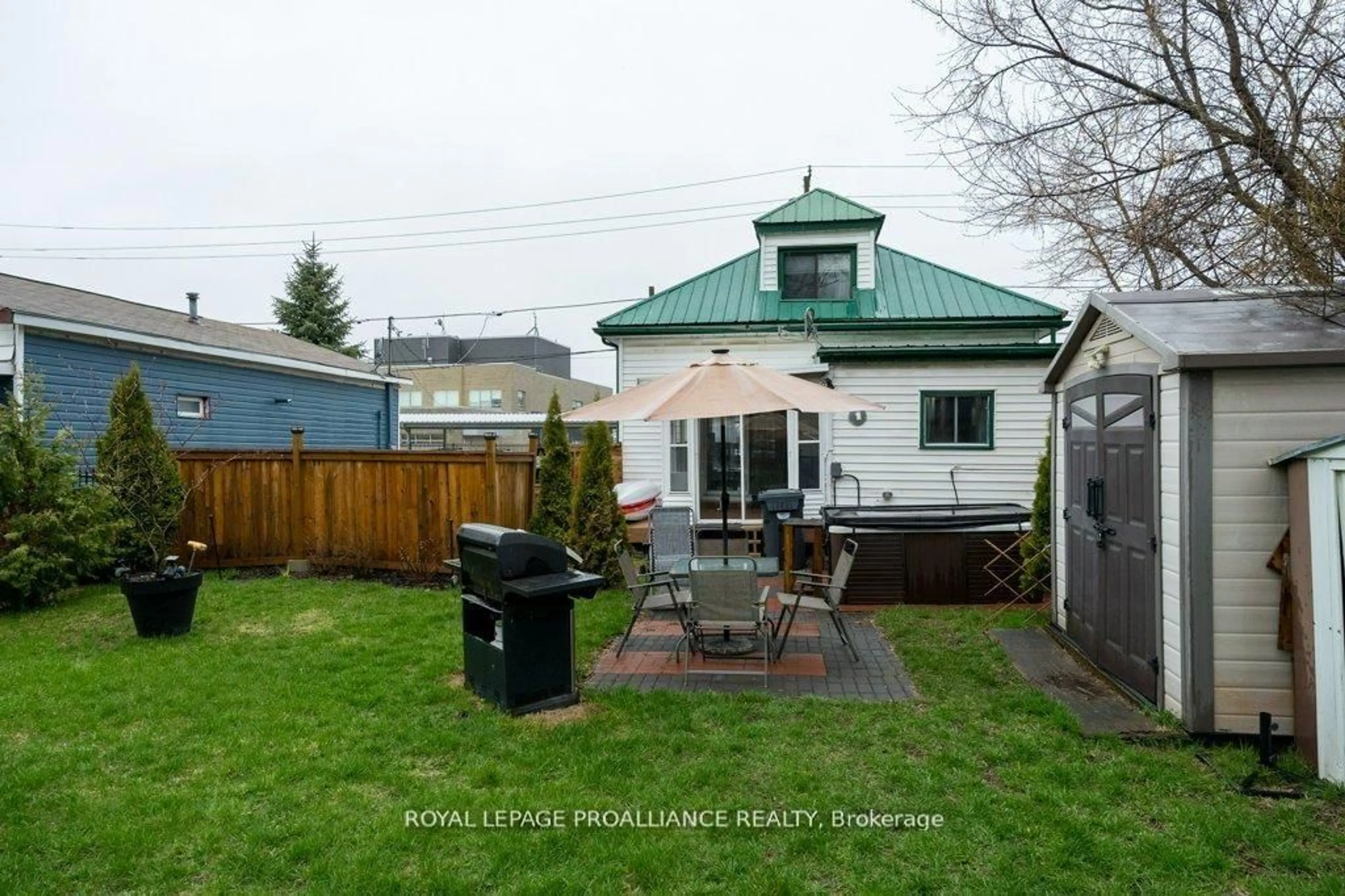 Patio, street for 17 Meyers St, Quinte West Ontario K8V 1W5