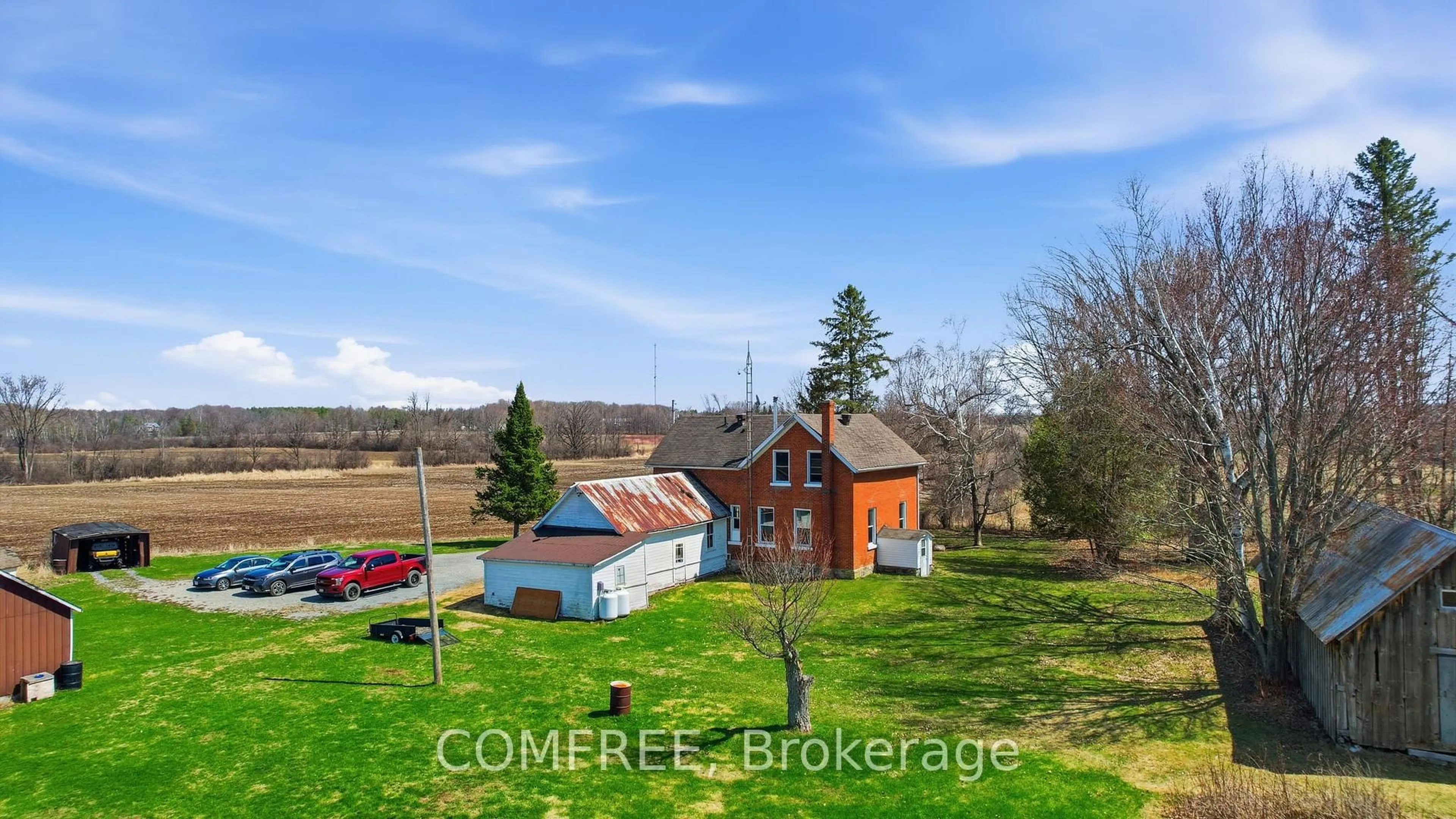 A pic from outside/outdoor area/front of a property/back of a property/a pic from drone, unknown for 11768 Highway 7, Mississippi Mills Ontario K7C 0T7