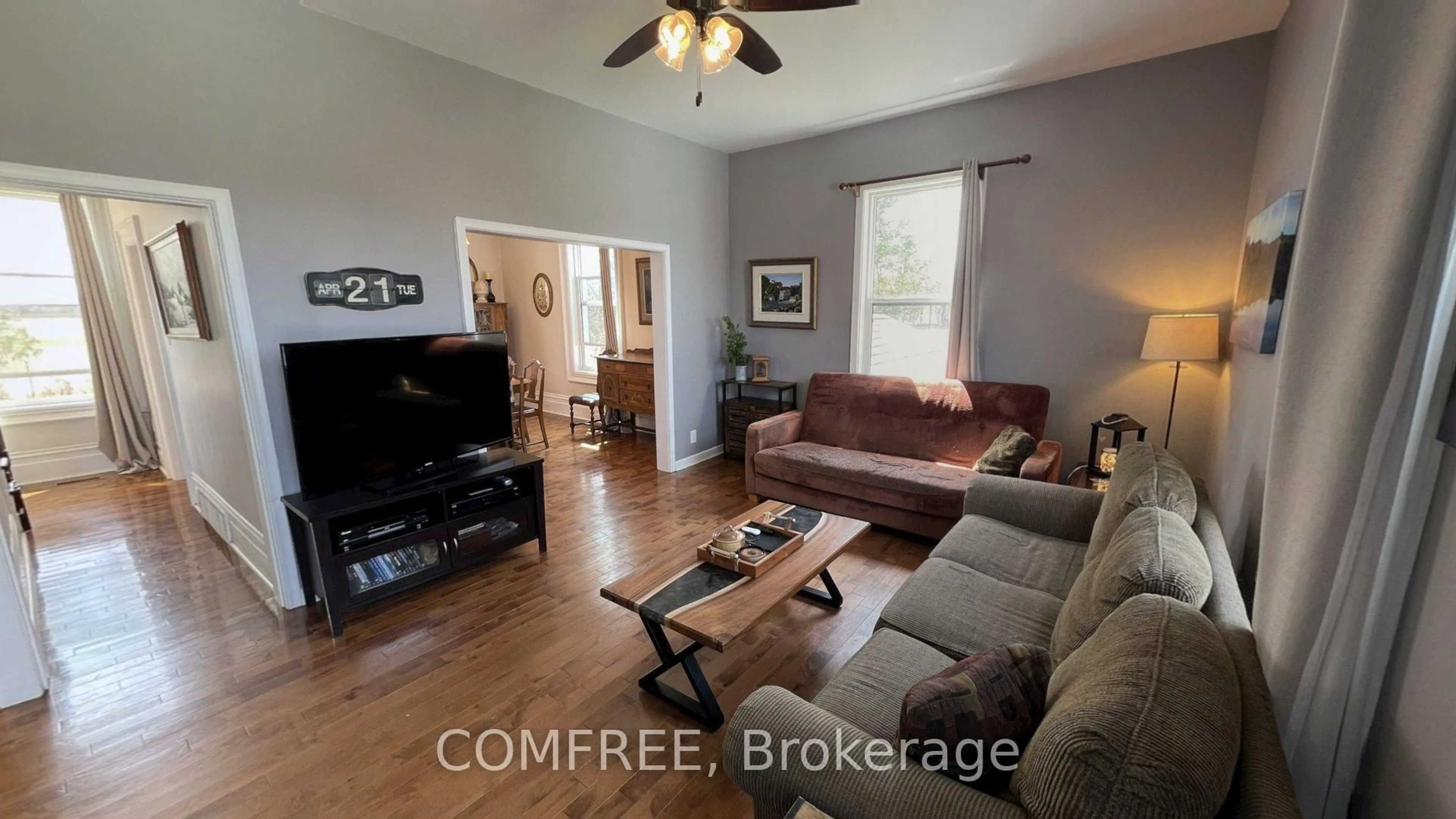 Living room with furniture, unknown for 11768 Highway 7, Mississippi Mills Ontario K7C 0T7