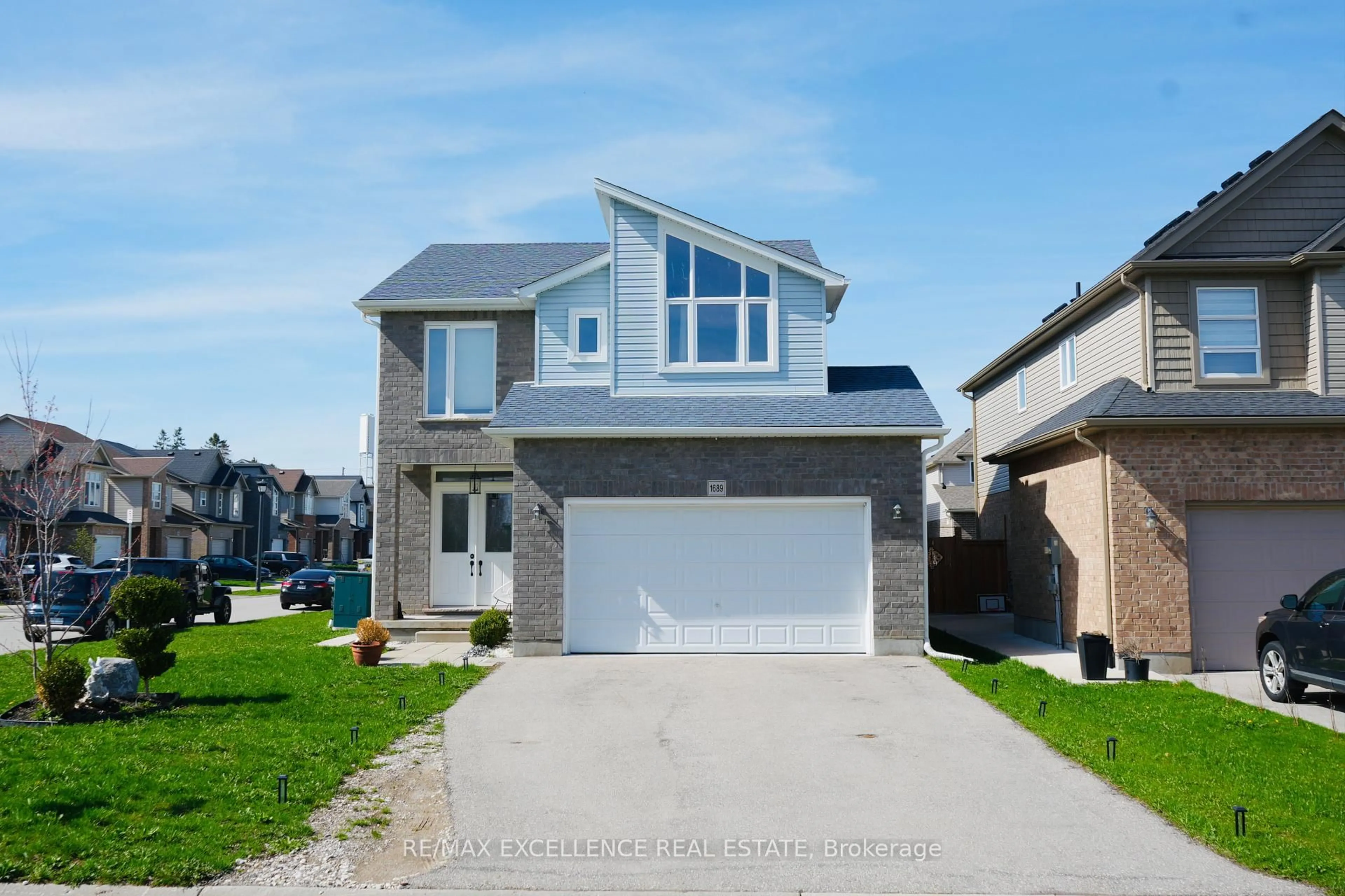 Home with vinyl exterior material, street for 1689 AUKETT DRIVE, London North Ontario N5X 0N2