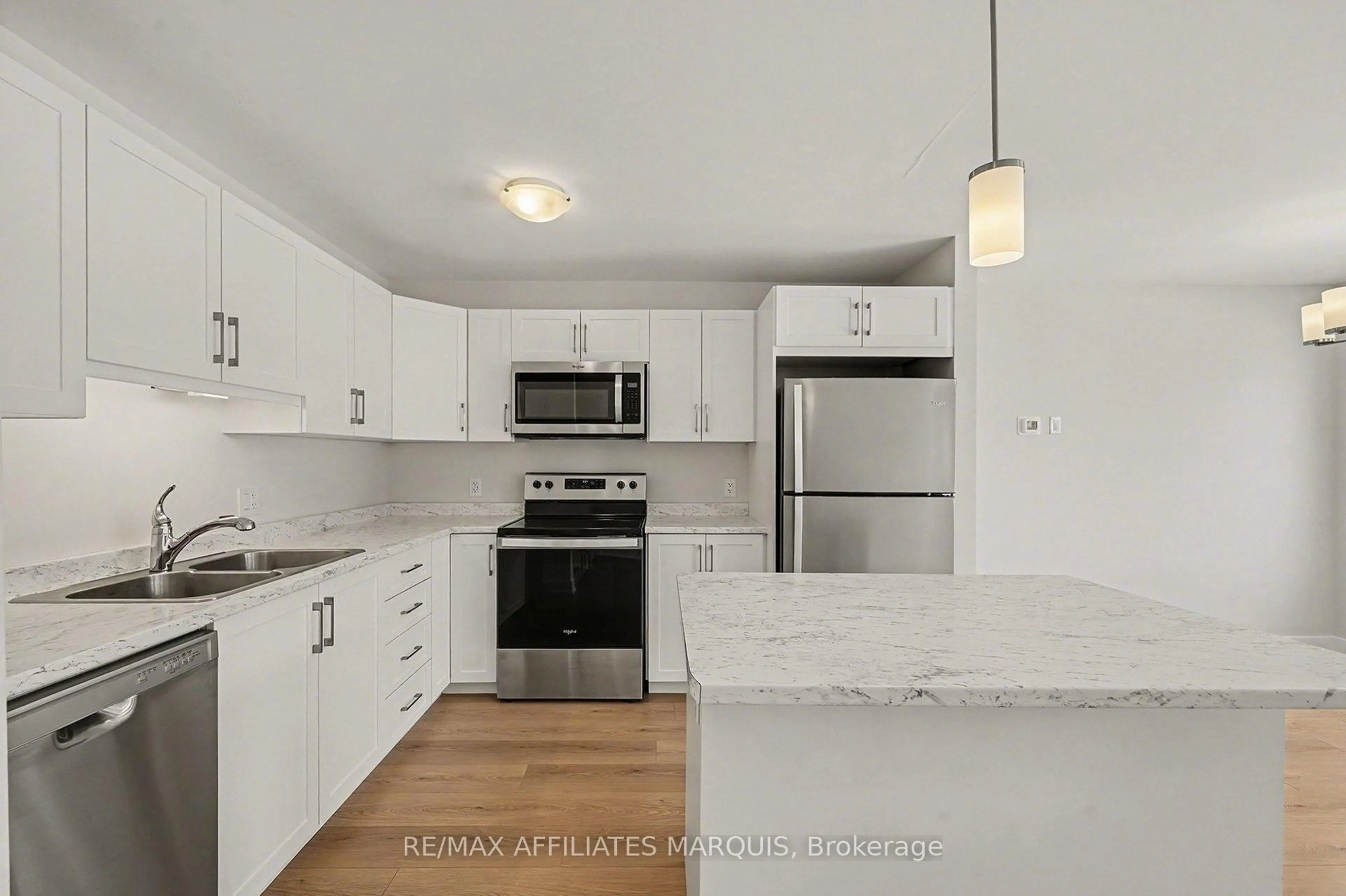 Standard kitchen, unknown for 97 Whitcomb Cres, Smiths Falls Ontario K7A 2B4
