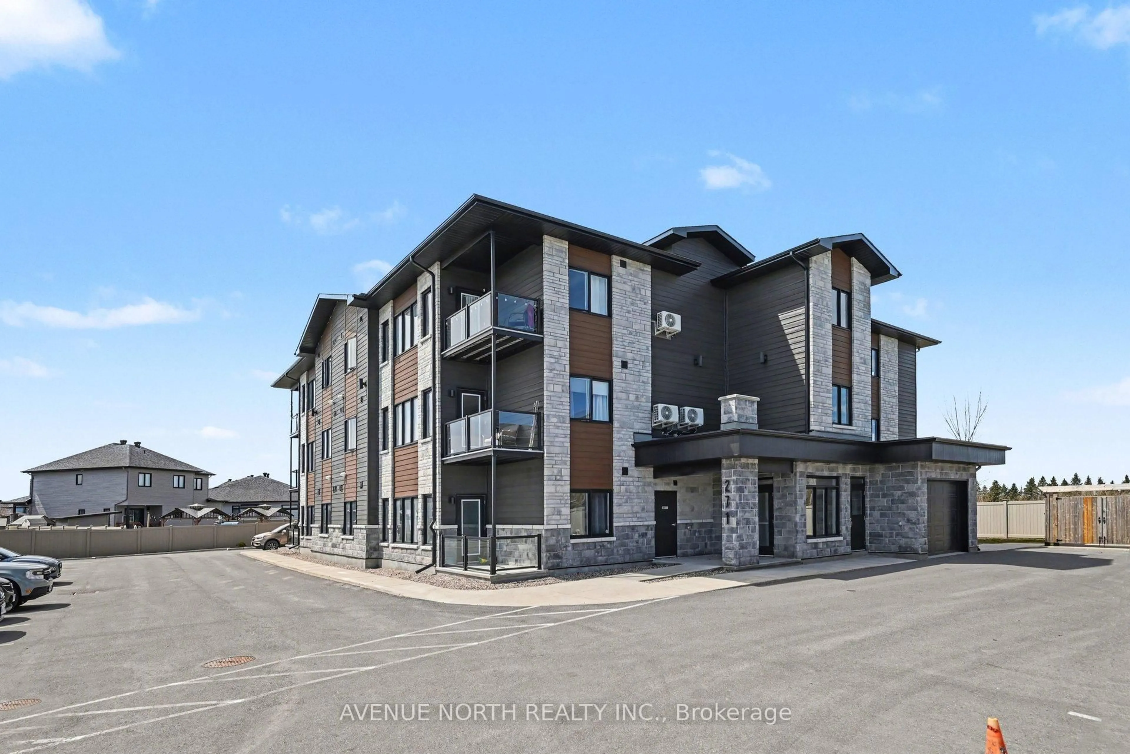 Unknown for 271 Belfort St #102, Russell Ontario K0A 1W0