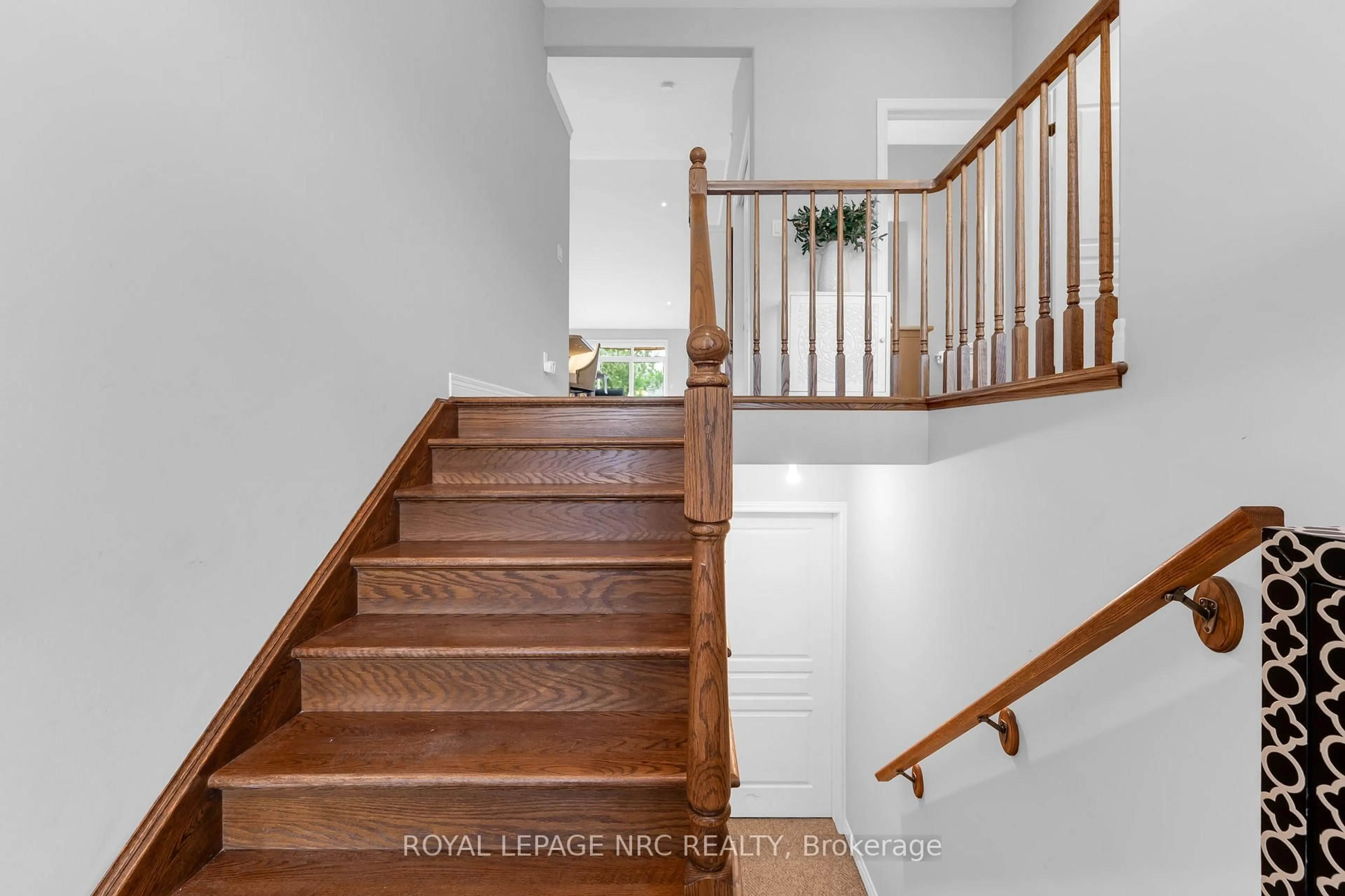 Unknown for 44 Kline Cres, Pelham Ontario L3E 0T2