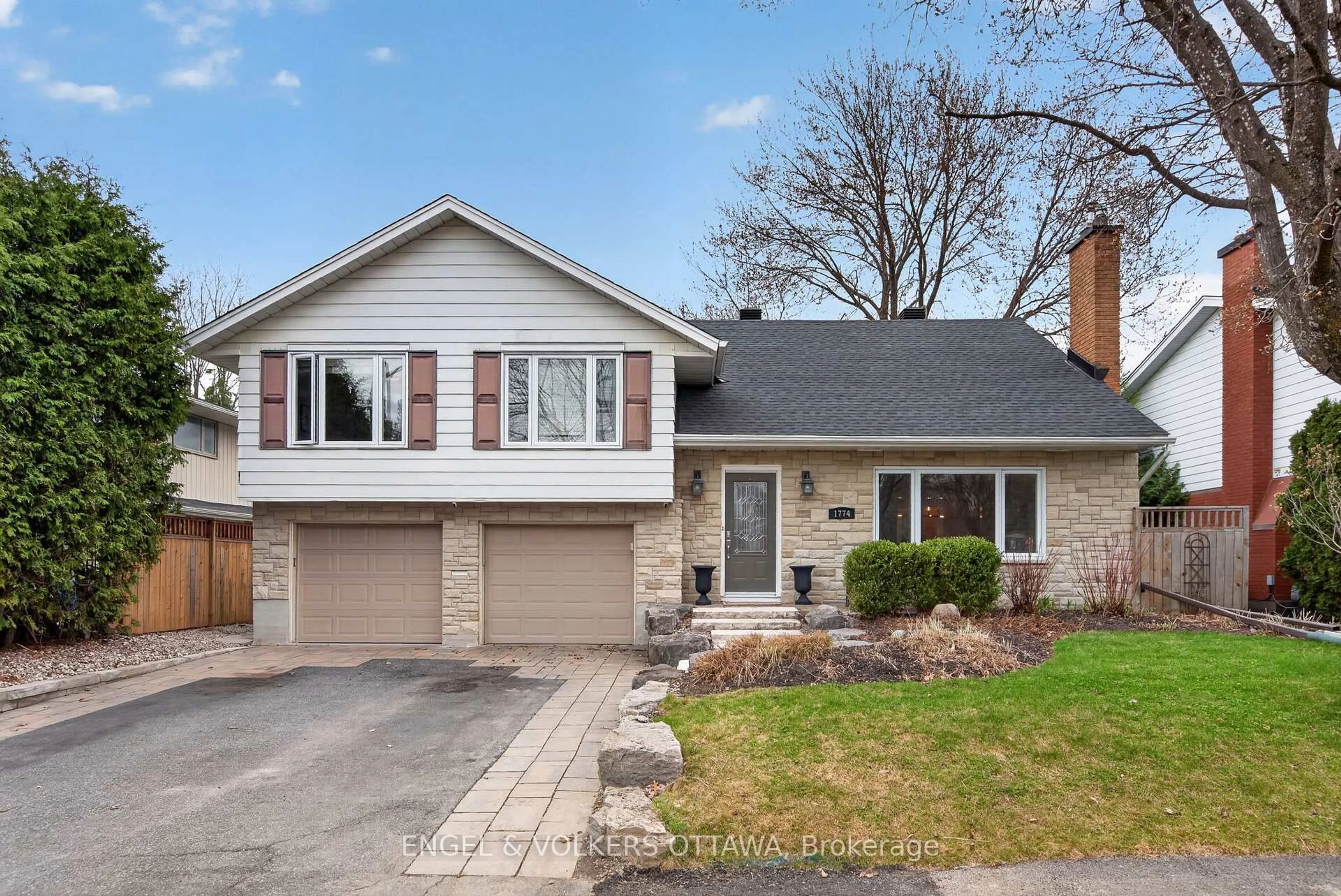 Home with brick exterior material, street for 1774 Playfair Dr, Ottawa Ontario K1H 5S3