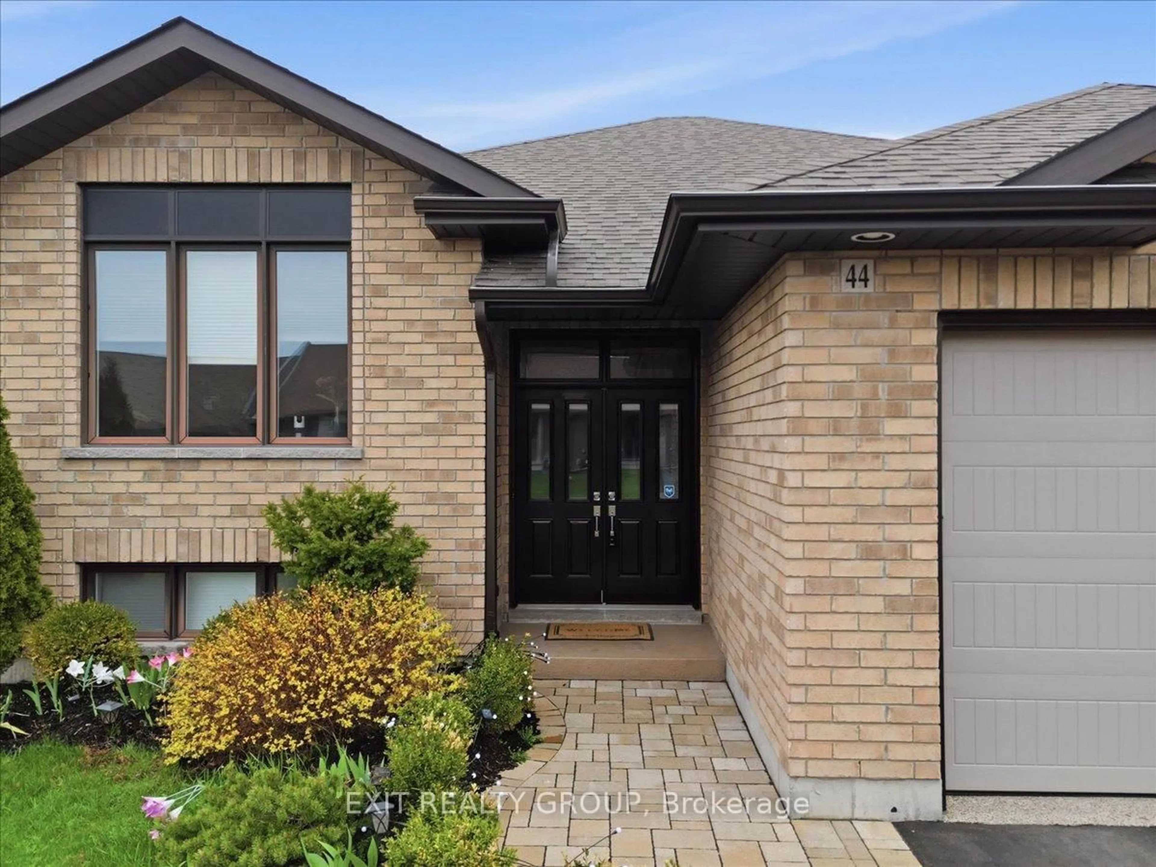 Home with brick exterior material, street for 44 Liberty Cres, Barry's Bay Ontario K0K 1B0