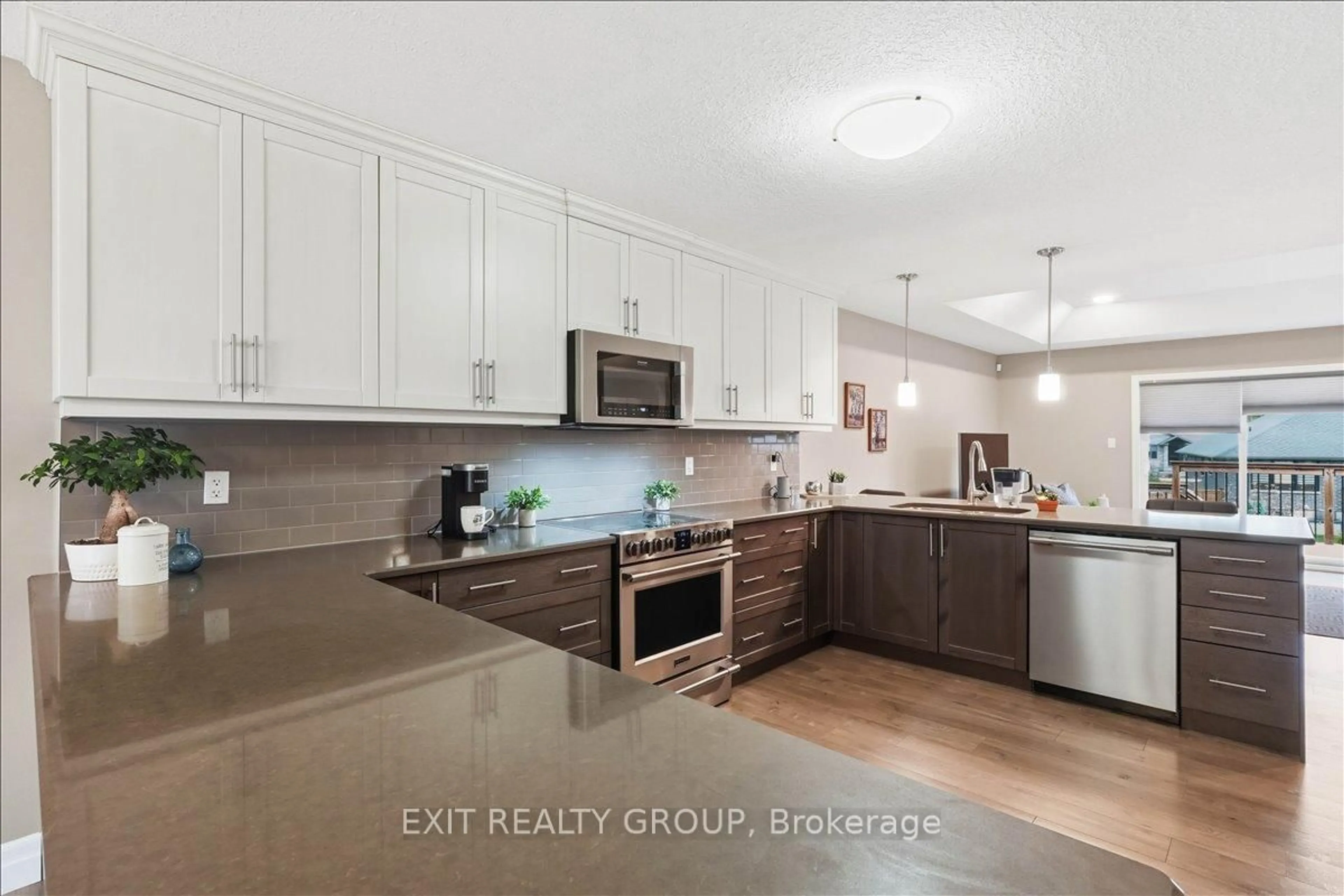 Open concept kitchen, ceramic/tile floor for 44 Liberty Cres, Barry's Bay Ontario K0K 1B0
