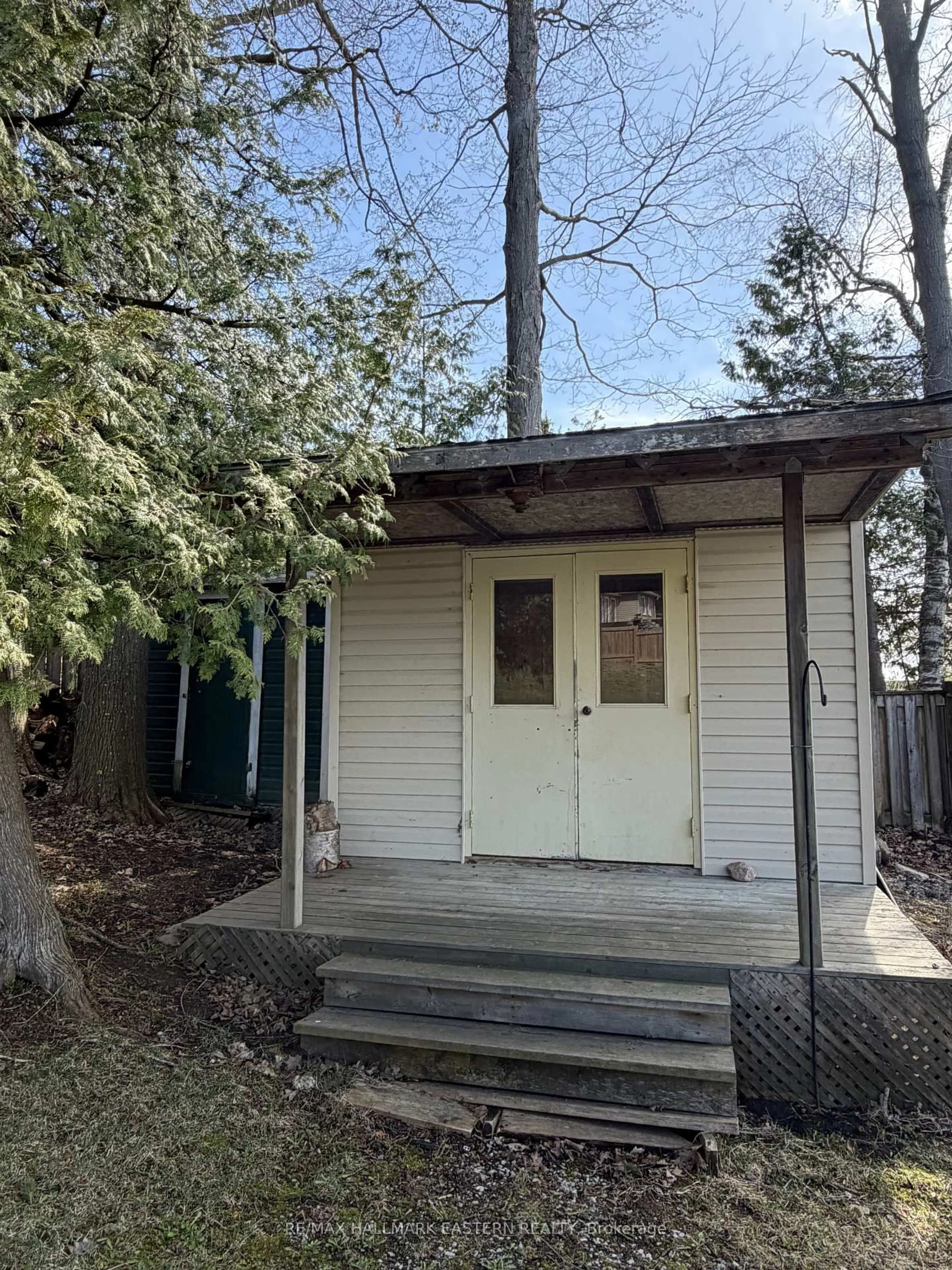 Shed for 344 Fife Ave, Selwyn Ontario K9J 6X3