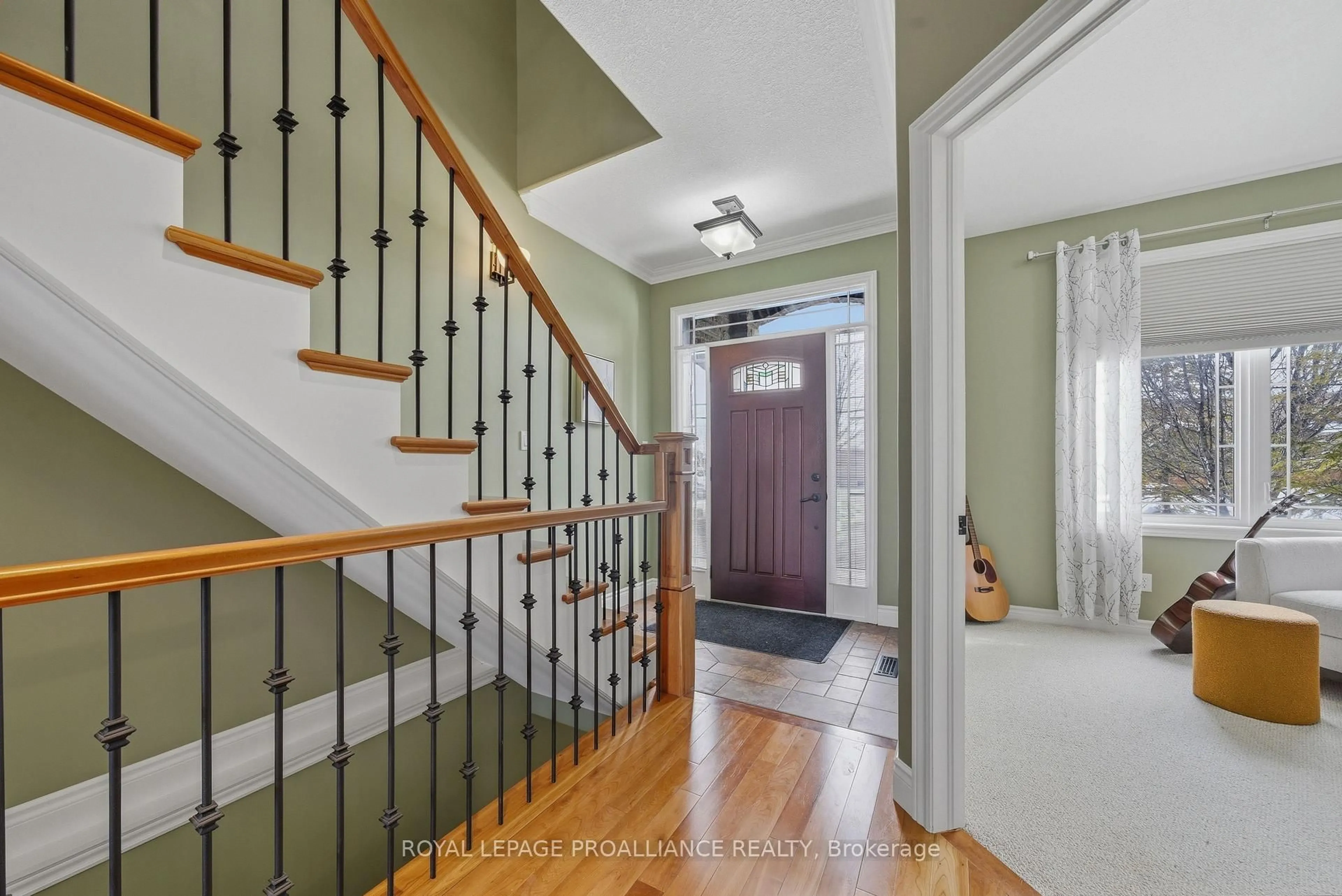 Indoor entryway for 240 Avondale Rd, Belleville Ontario K8P 0B6