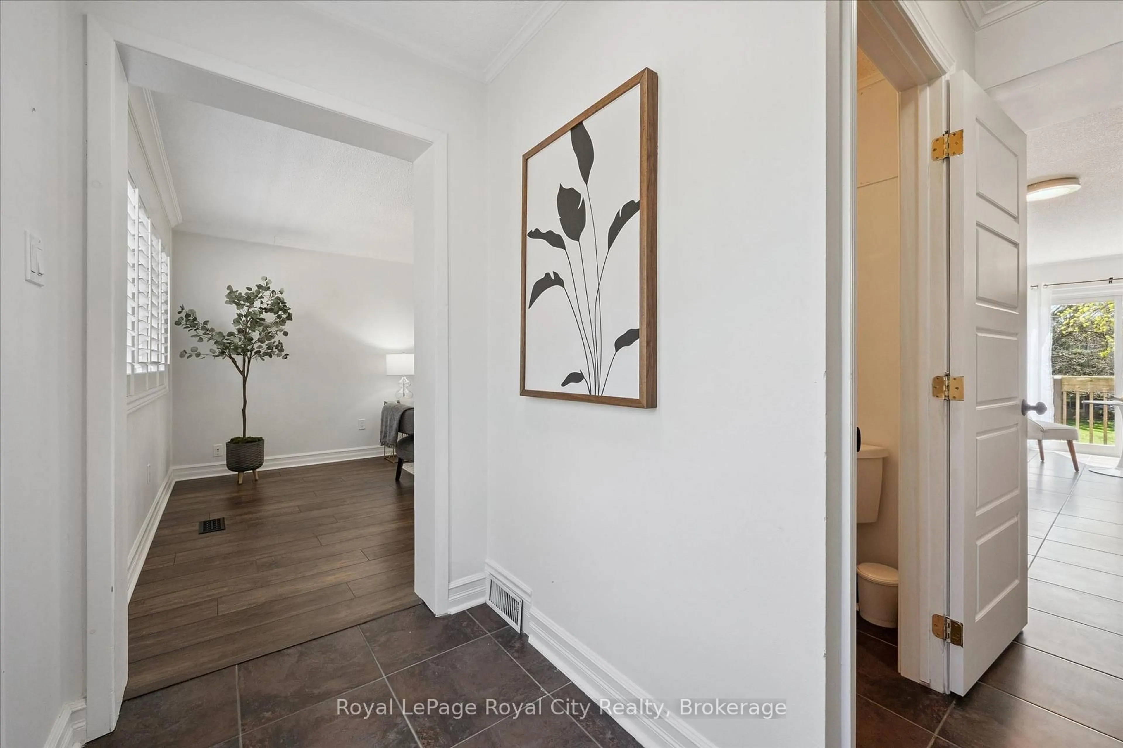 Indoor entryway for 295 Water St #21, Guelph Ontario N1G 2X5