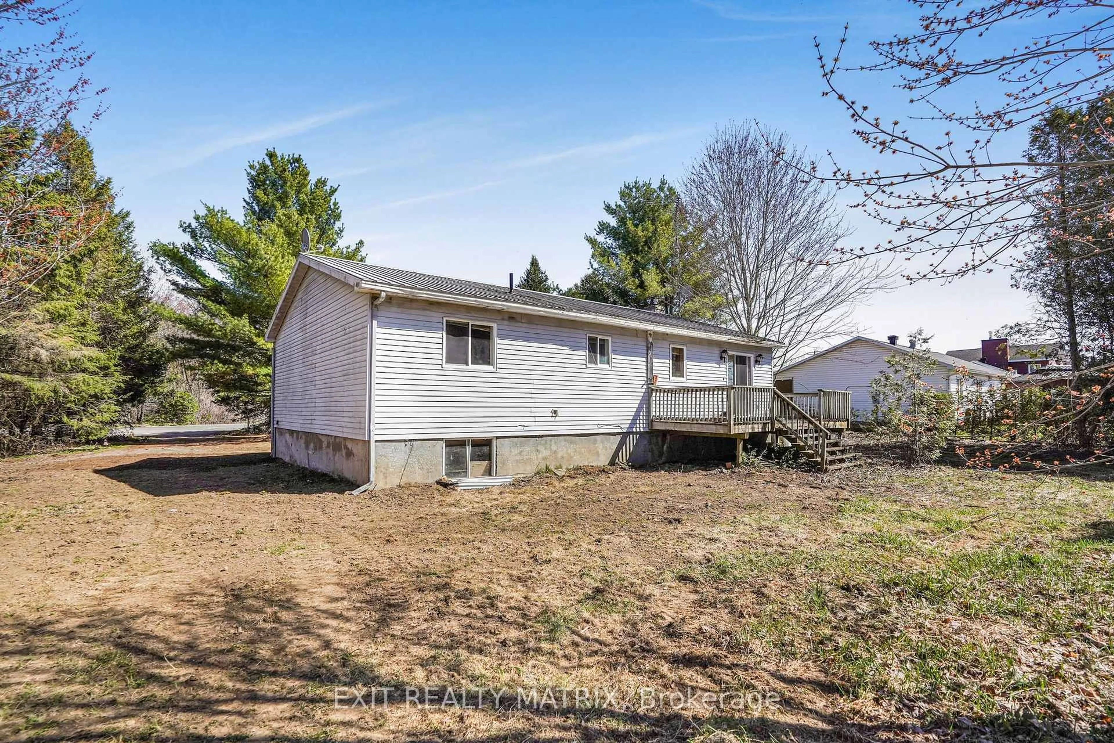 Unknown for 1630 Gourley Rd, East Hawkesbury Ontario K6A 2R2