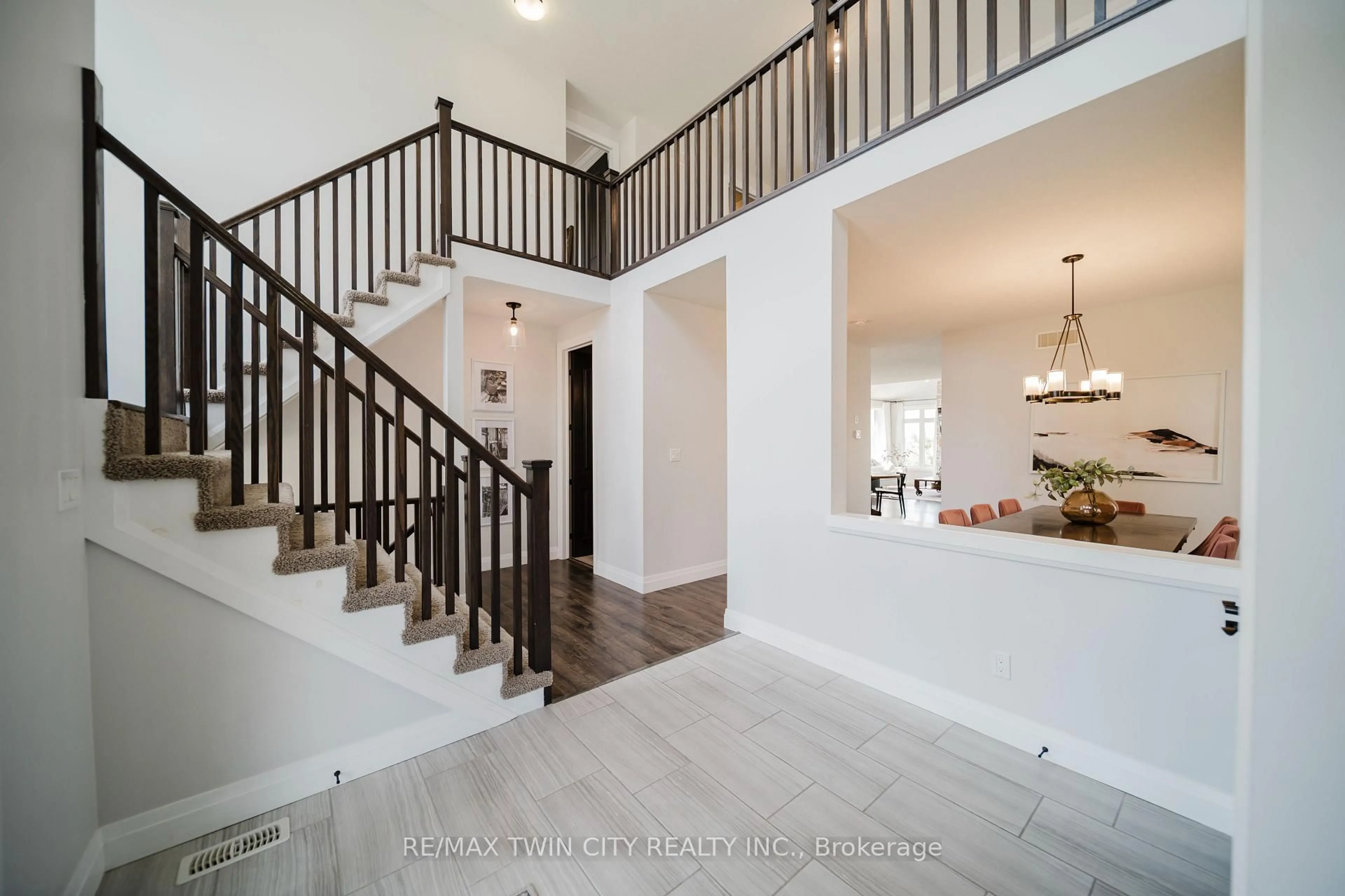 Indoor entryway for 85 Michael Myers Rd, Wilmot Ontario N3A 0A5