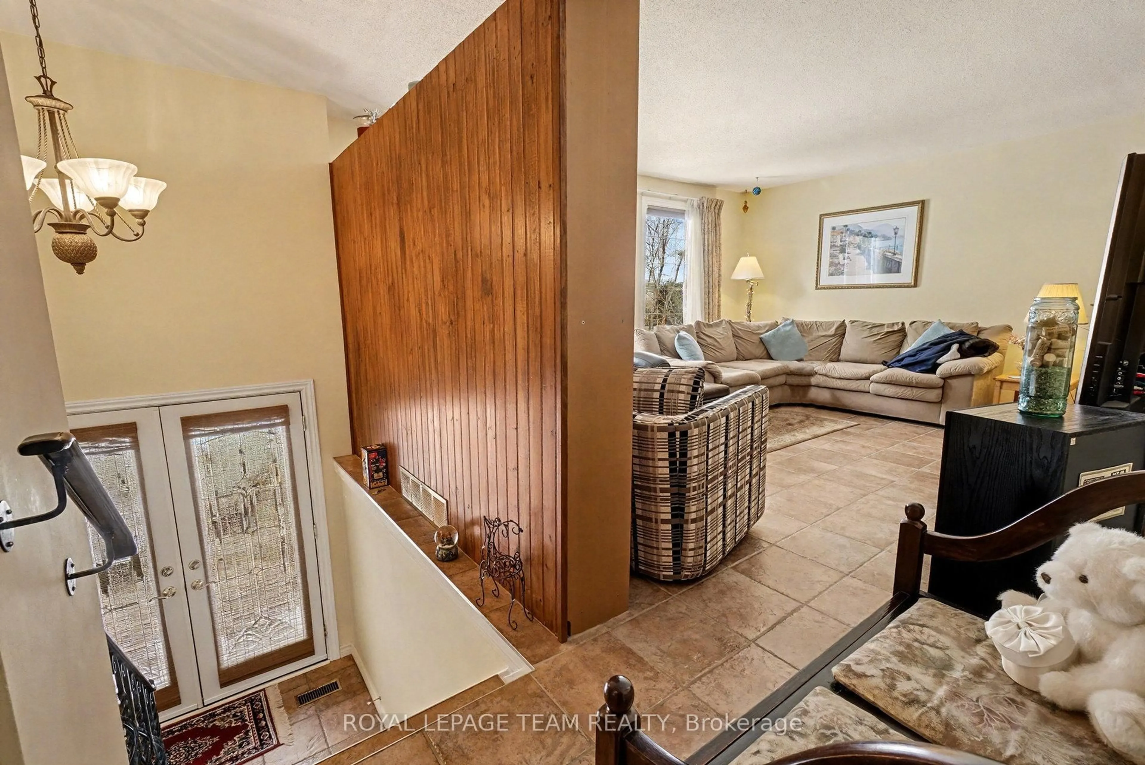 Unknown for 30 Juniper Crt, Ottawa Ontario K2E 5M6