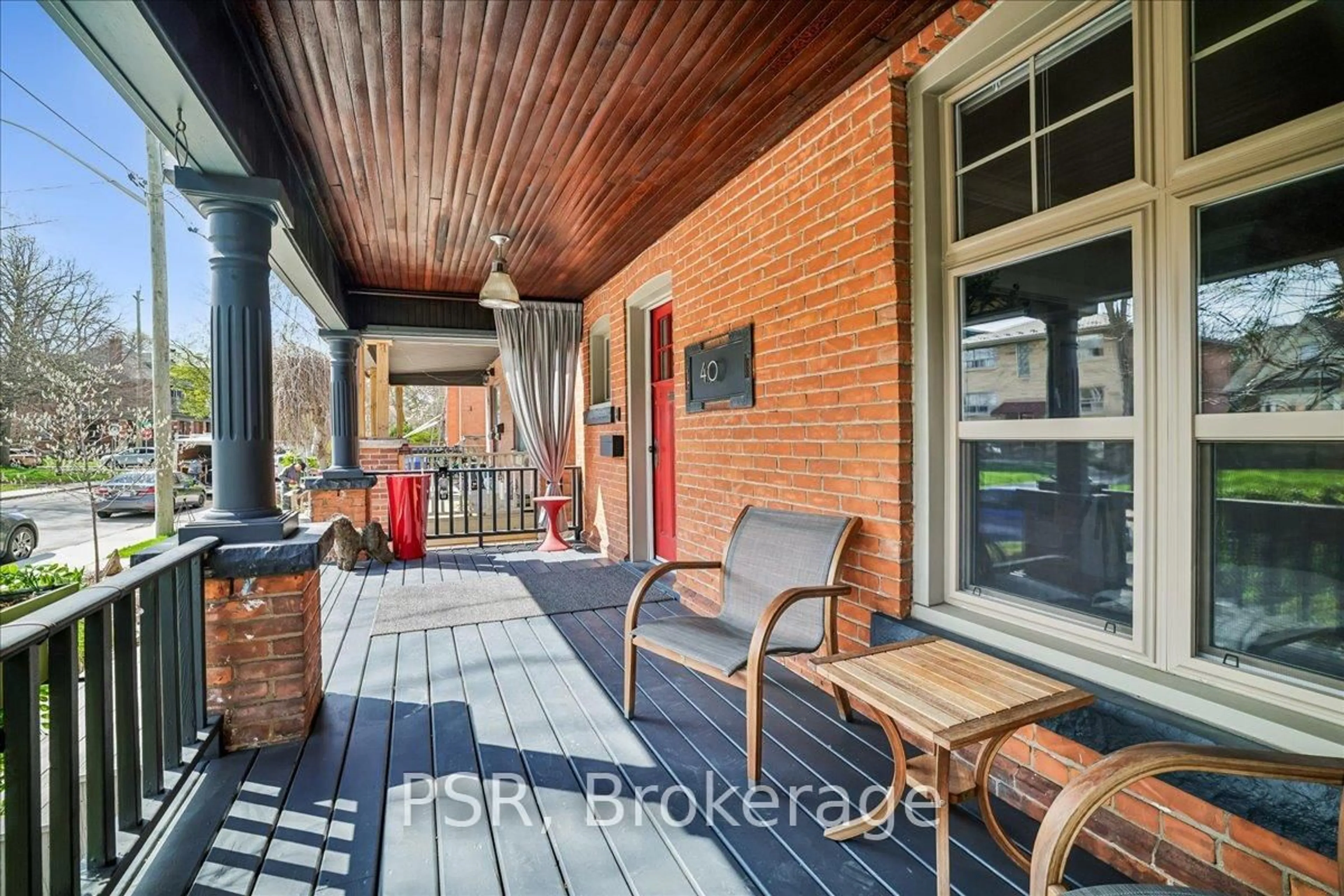 Patio, street for 40 Stanley Ave, Hamilton Ontario L8P 2L1