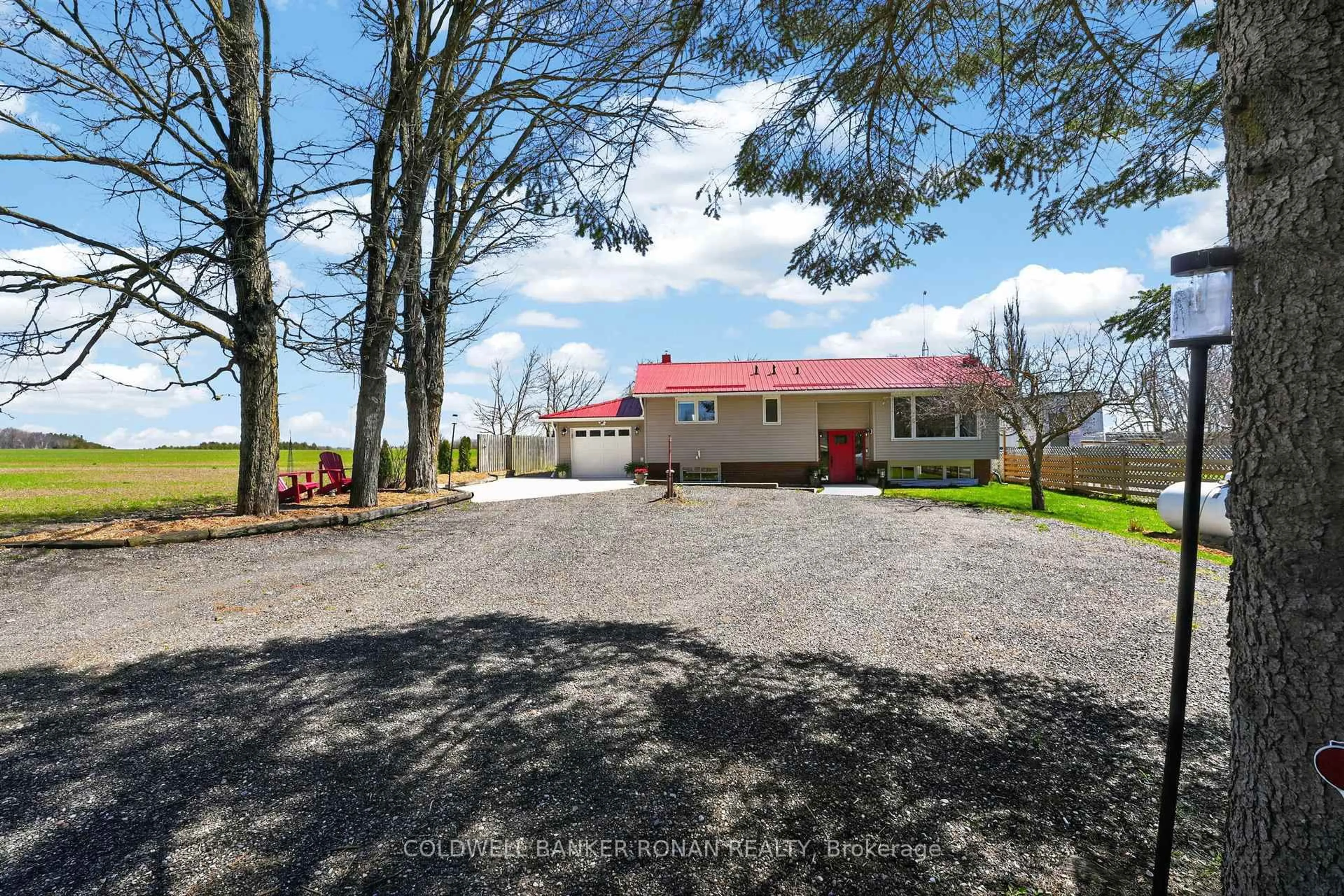A pic from outside/outdoor area/front of a property/back of a property/a pic from drone, unknown for 681170 260 Sdrd, Melancthon Ontario L9V 2M8
