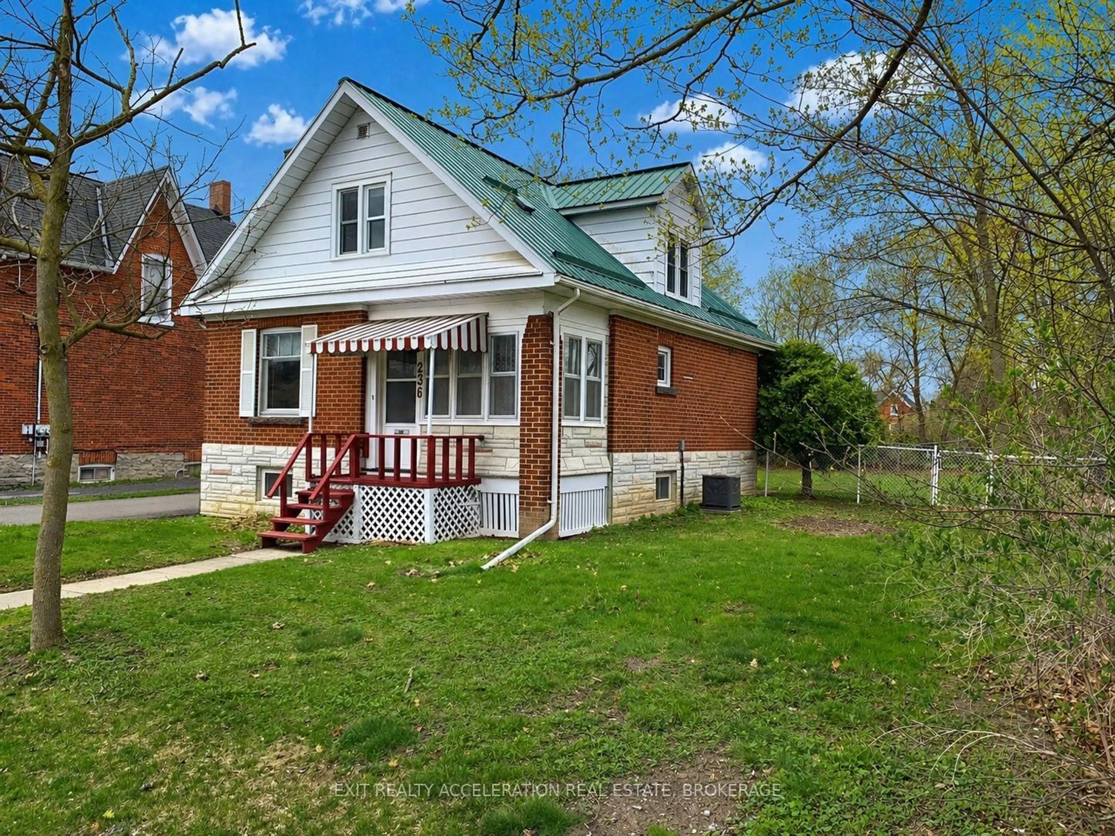 Unknown for 236 East St, Greater Napanee Ontario K7R 1T2