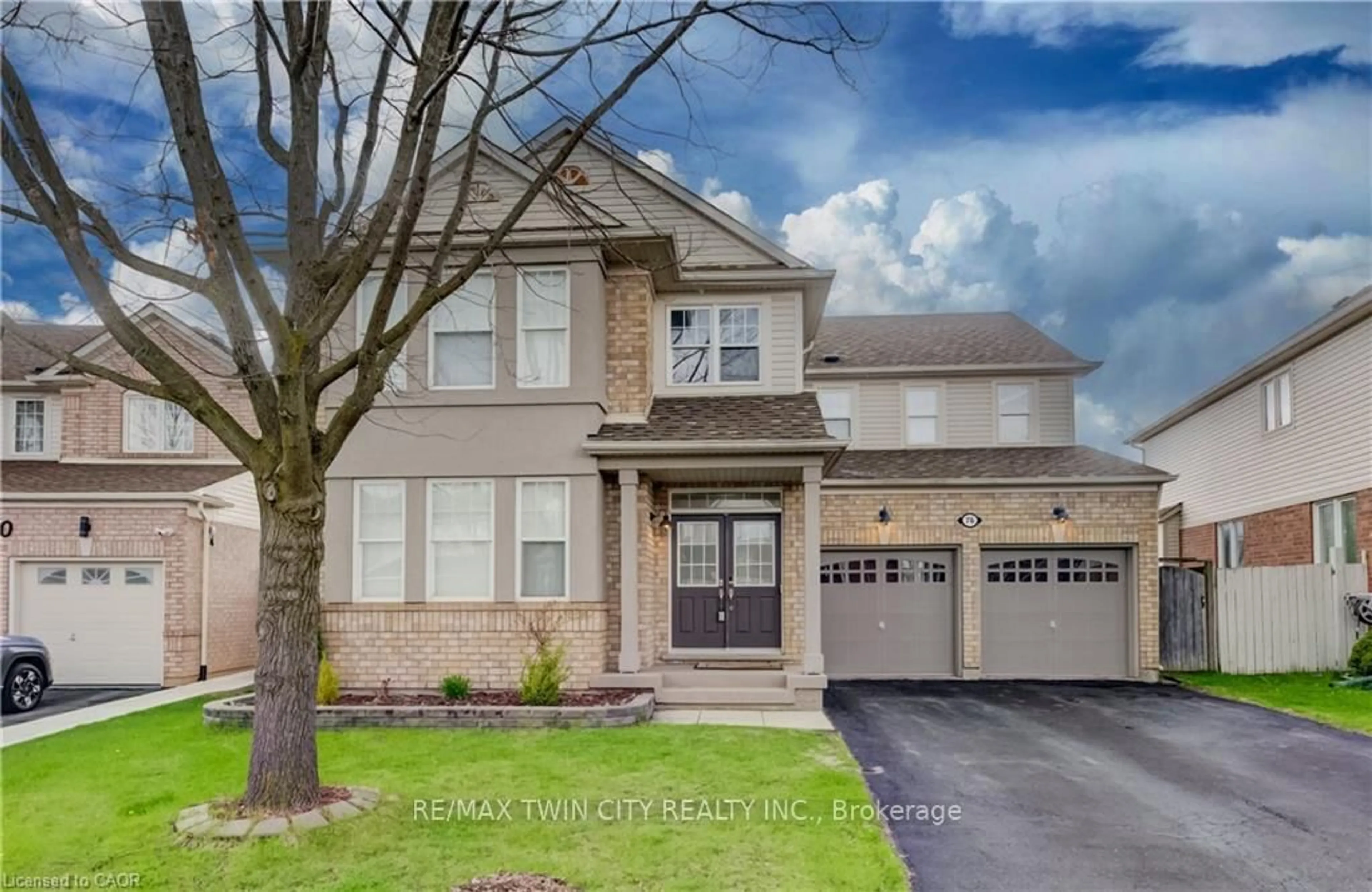 Home with brick exterior material, street for 76 GLAZEBROOK Cres, Cambridge Ontario N1T 2H8