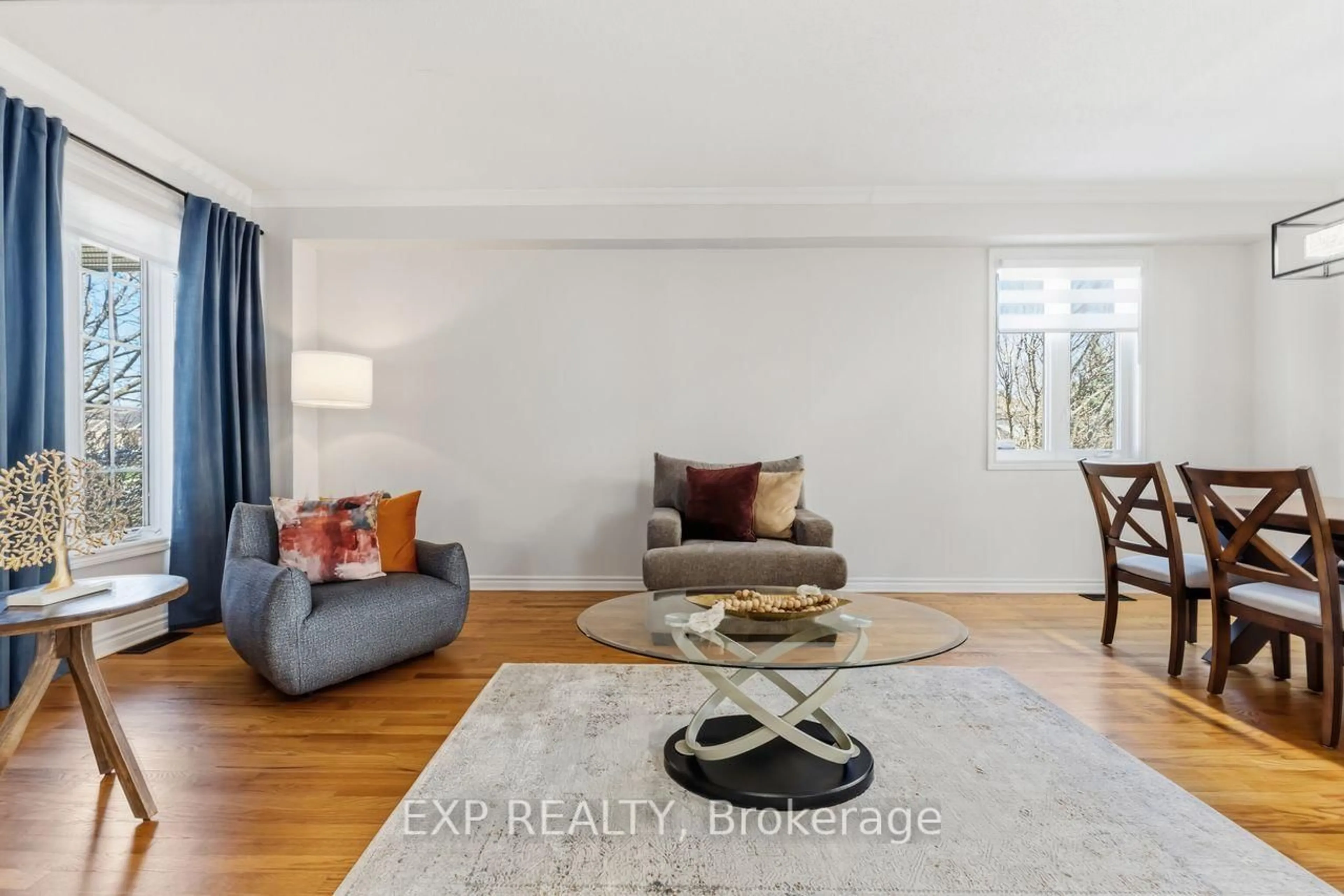 Living room with furniture, unknown for 3 Shining Star Circ, Stittsville Ontario K2S 2B5