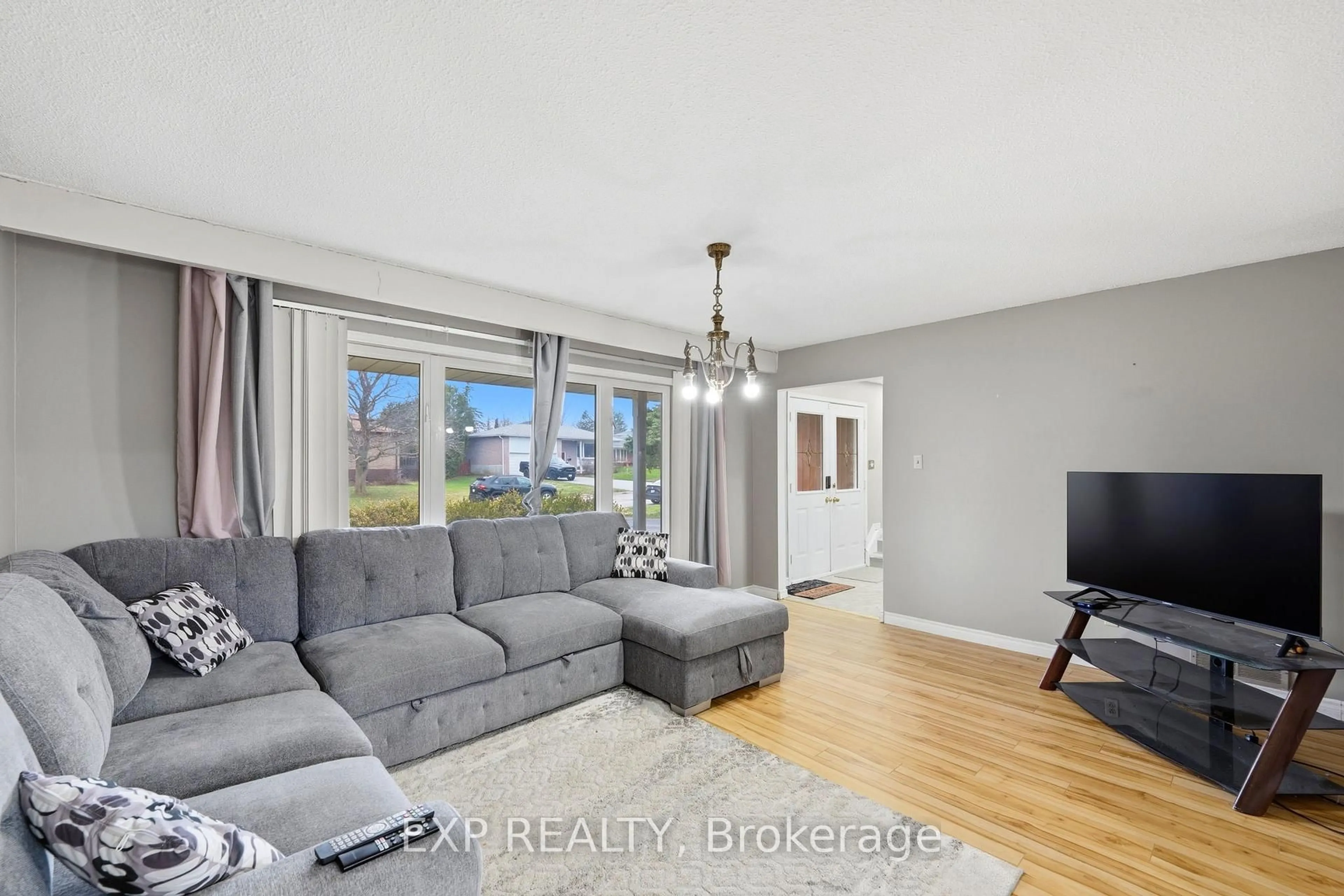Living room with furniture, unknown for 1 Nordale Crt, Kawartha Lakes Ontario K9V 4V4