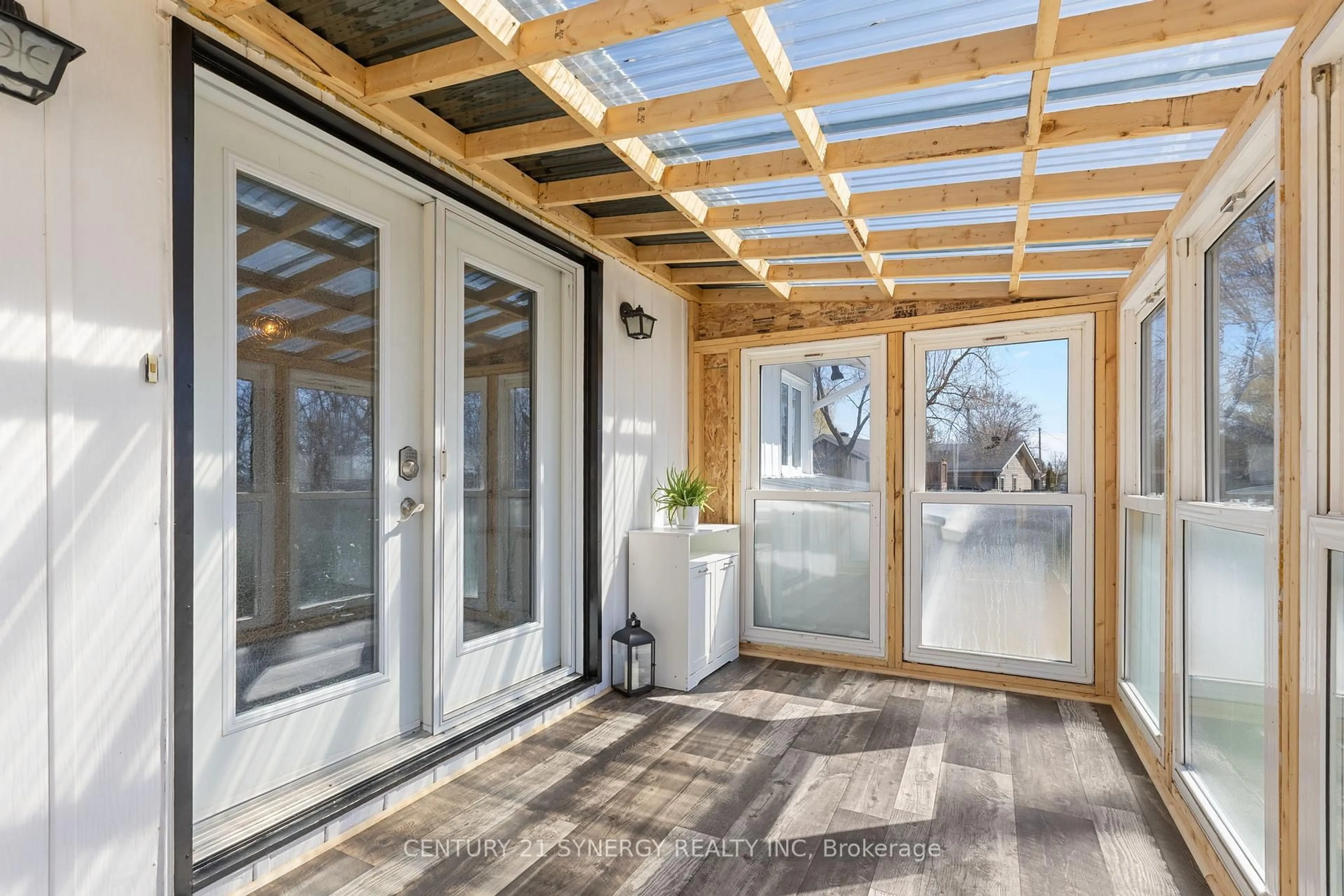 Indoor entryway for 91 Levac Rd, Champlain Ontario K0B 1J0