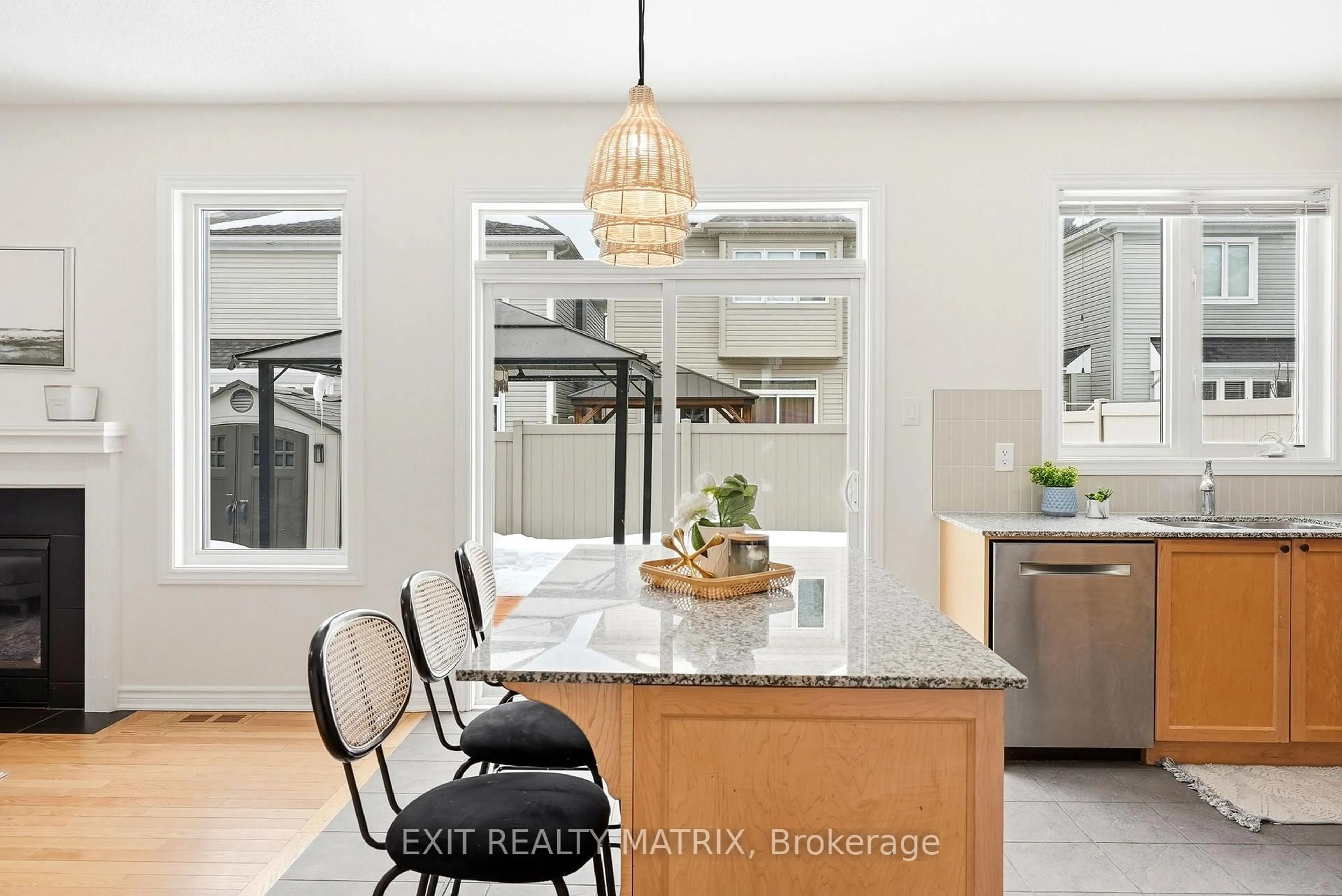 Contemporary kitchen, ceramic/tile floor for 194 Flowing Creek Circ, Ottawa Ontario K2M 2R7